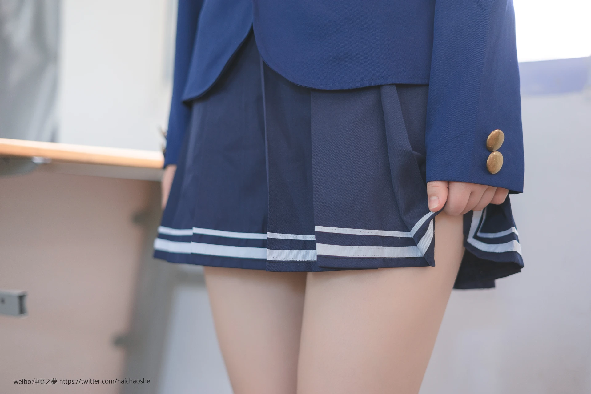 轻兰映画 Grand.013 [71P-391M]校服, 美腿, 美足, 轻兰映画, 黑丝