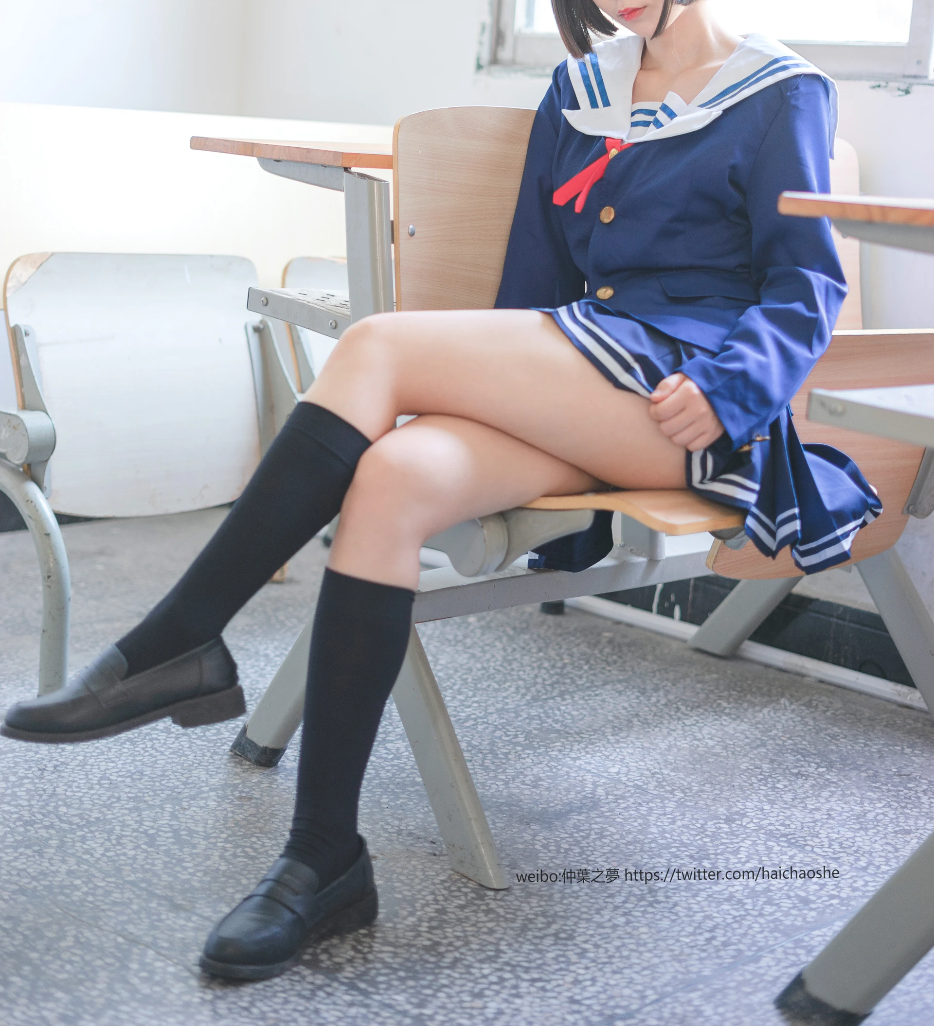 轻兰映画 Grand.013 [71P-391M]校服, 美腿, 美足, 轻兰映画, 黑丝