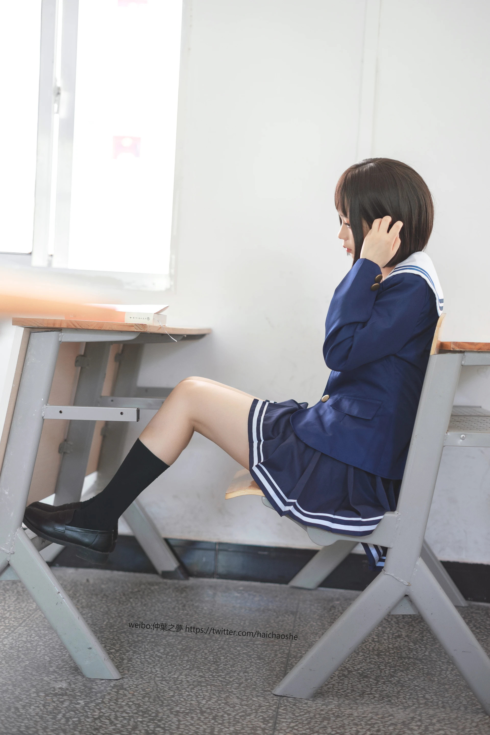 轻兰映画 Grand.013 [71P-391M]校服, 美腿, 美足, 轻兰映画, 黑丝