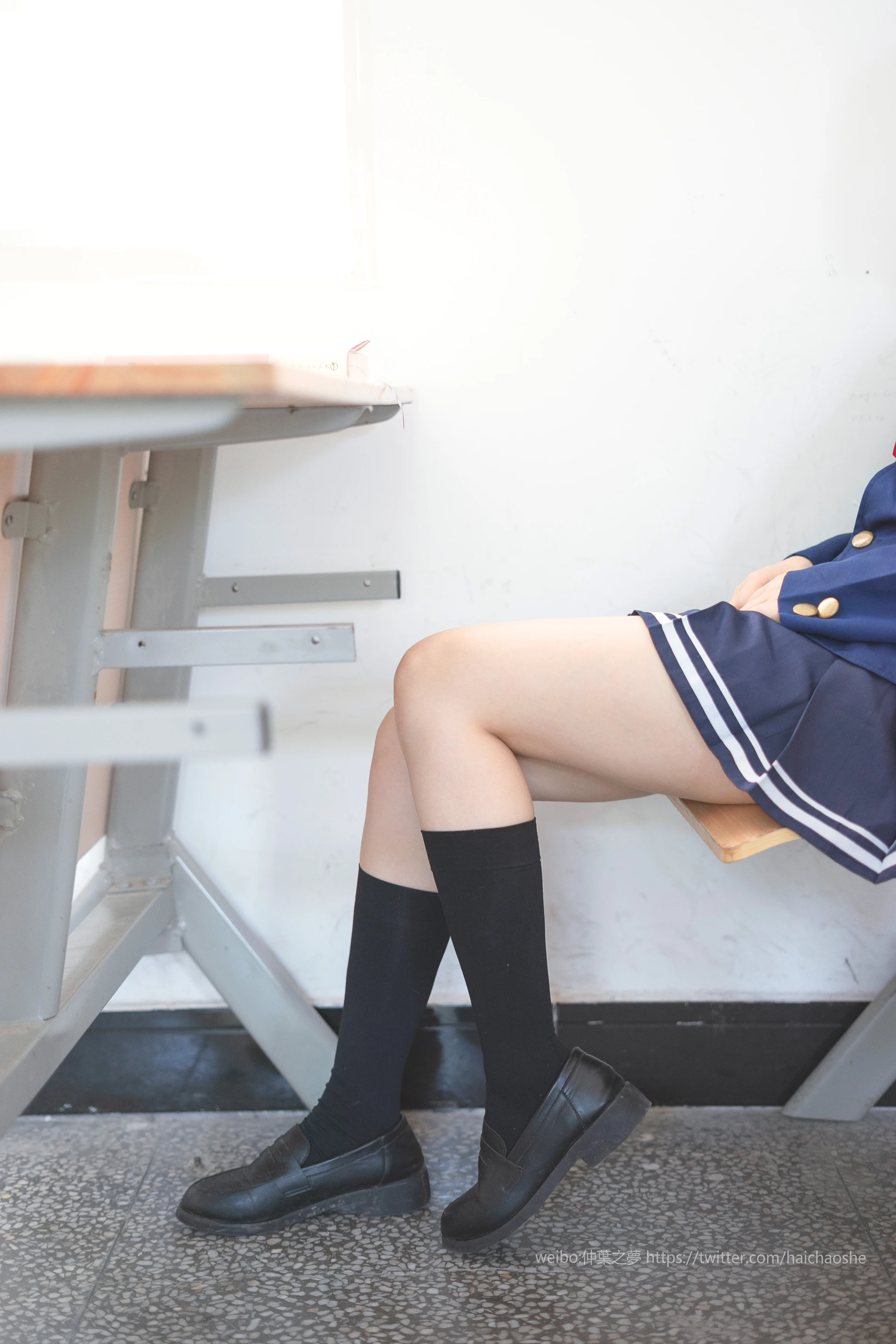 轻兰映画 Grand.013 [71P-391M]校服, 美腿, 美足, 轻兰映画, 黑丝