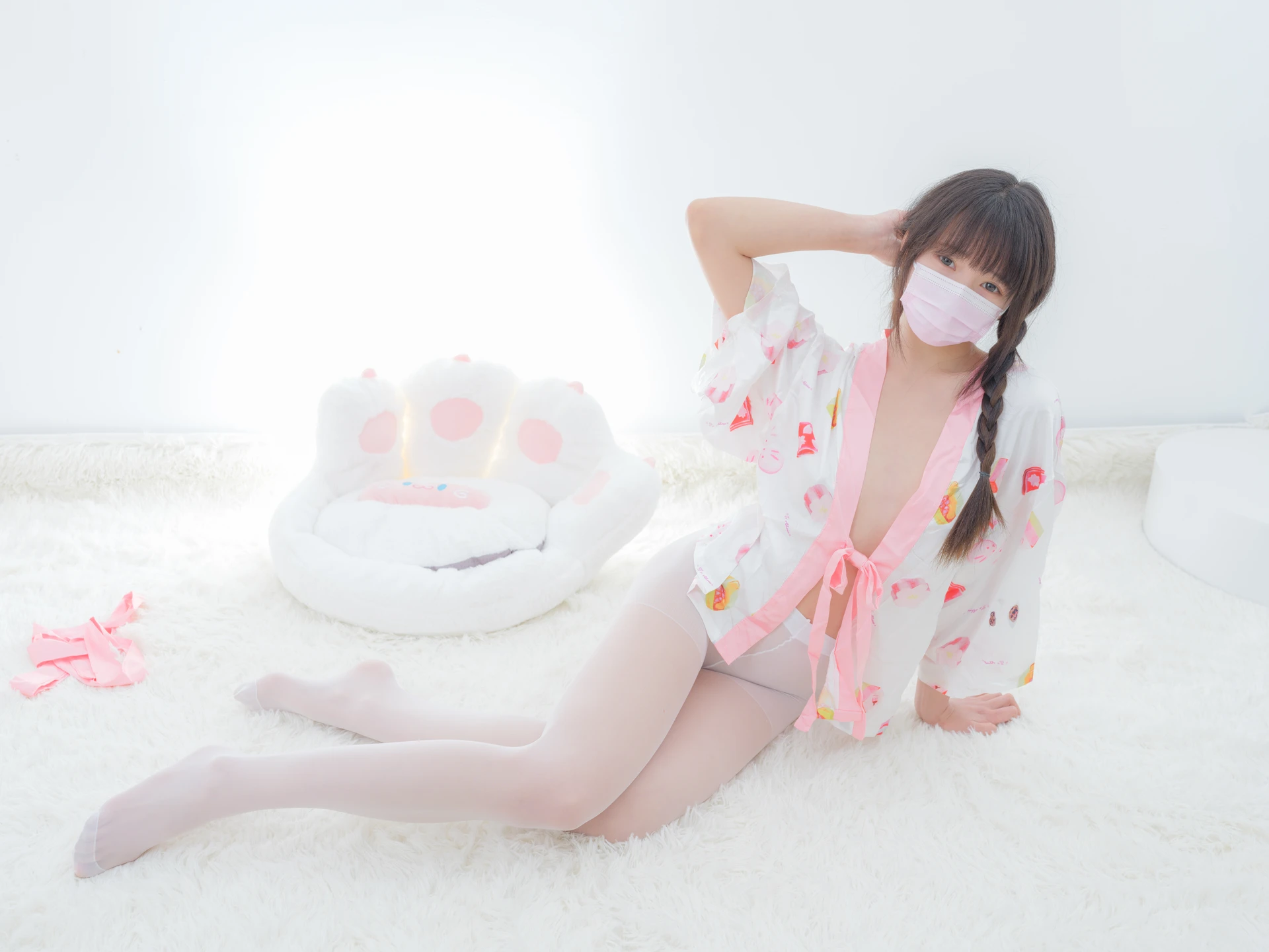 森萝财团 春雪-03E 4K 白丝双马尾睡衣 [112P2V-5.6GB]
