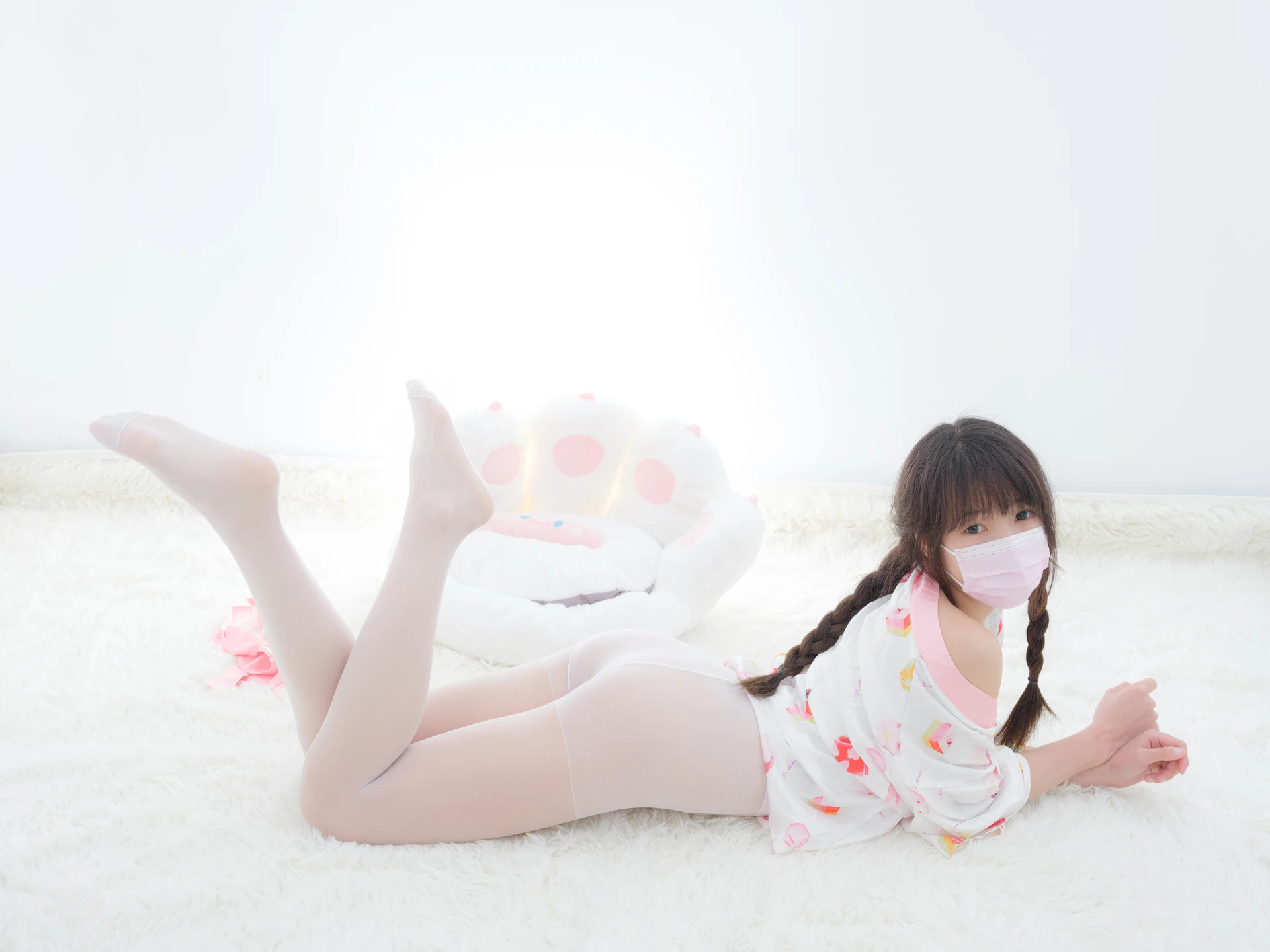 森萝财团 春雪-03E 4K 白丝双马尾睡衣 [112P2V-5.6GB]