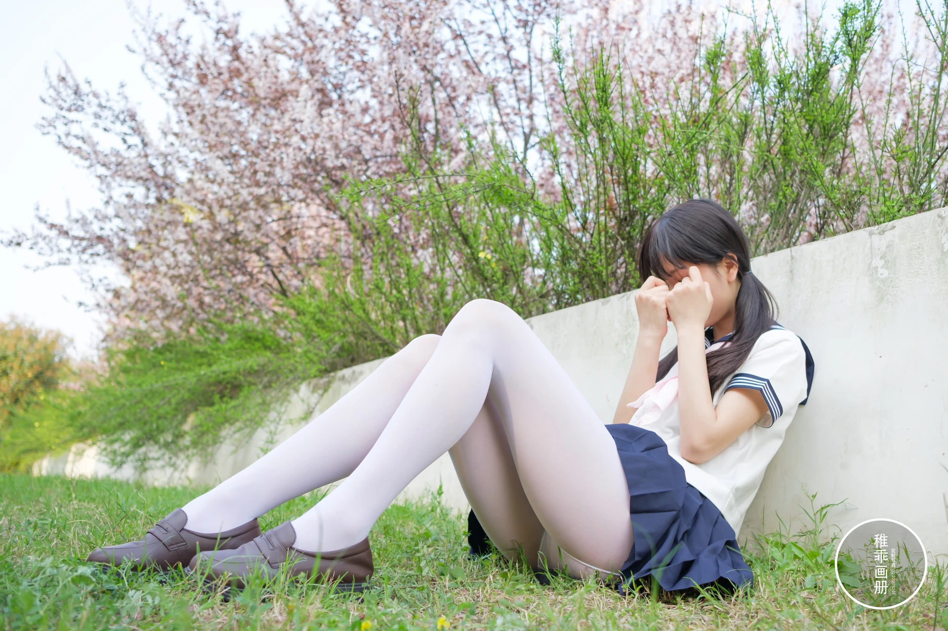 稚乖画册《单车郊游》赤西夜夜 白丝JK制服双马尾 [85P1V-3.87GB]JK制服, 双马尾, 白丝, 稚乖画册, 美腿, 美足, 赤西夜夜