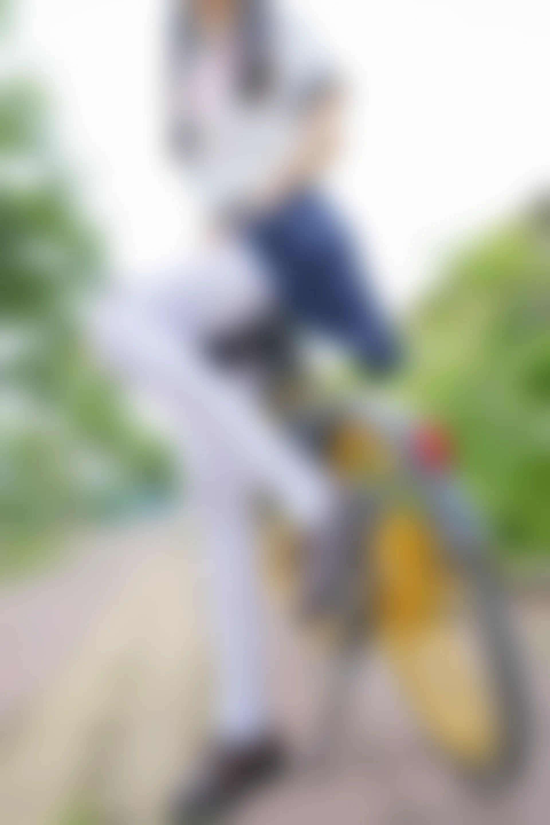 稚乖画册《单车郊游》赤西夜夜 白丝JK制服双马尾 [85P1V-3.87GB]JK制服, 双马尾, 白丝, 稚乖画册, 美腿, 美足, 赤西夜夜