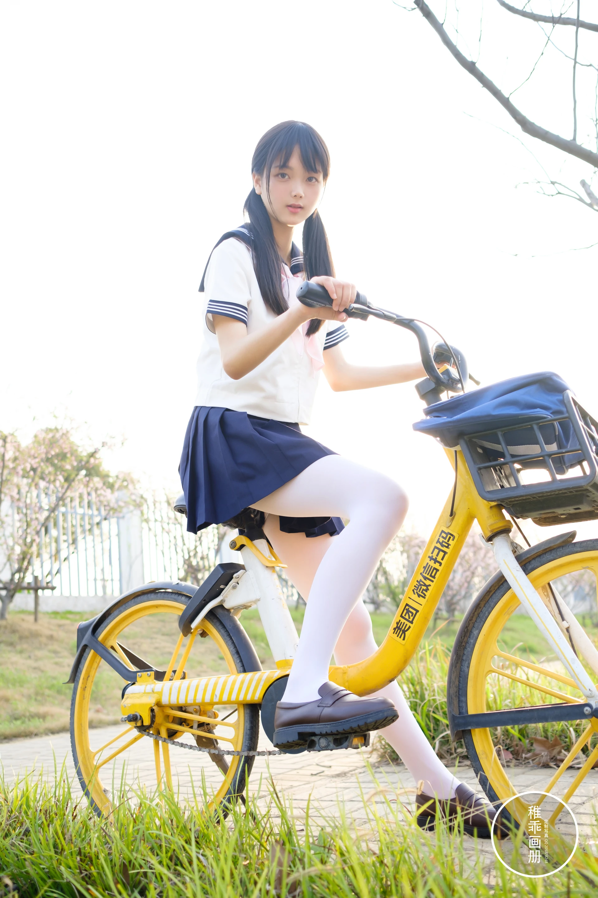 稚乖画册《单车郊游》赤西夜夜 白丝JK制服双马尾 [85P1V-3.87GB]JK制服, 双马尾, 白丝, 稚乖画册, 美腿, 美足, 赤西夜夜