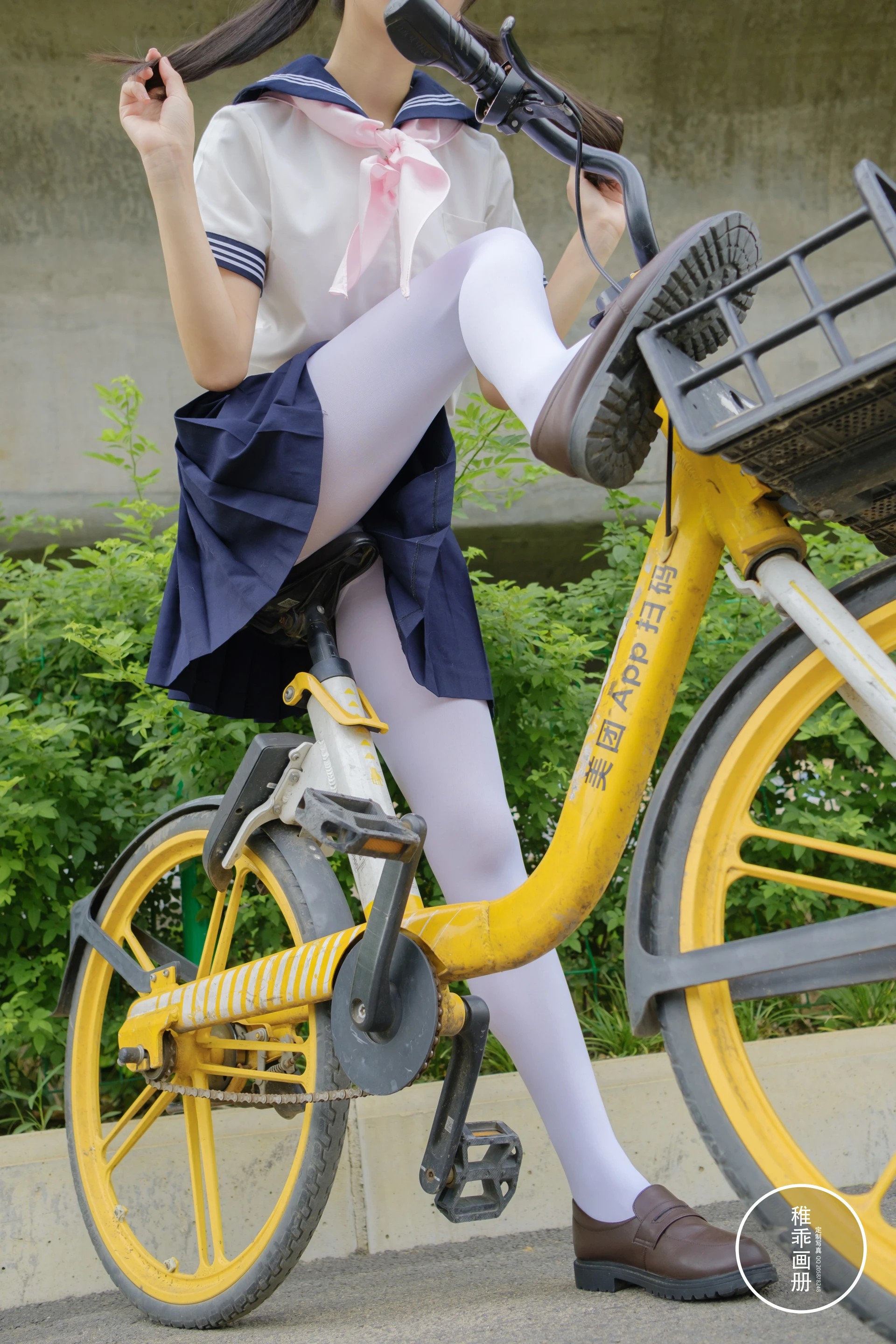稚乖画册《单车郊游》赤西夜夜 白丝JK制服双马尾 [85P1V-3.87GB]JK制服, 双马尾, 白丝, 稚乖画册, 美腿, 美足, 赤西夜夜
