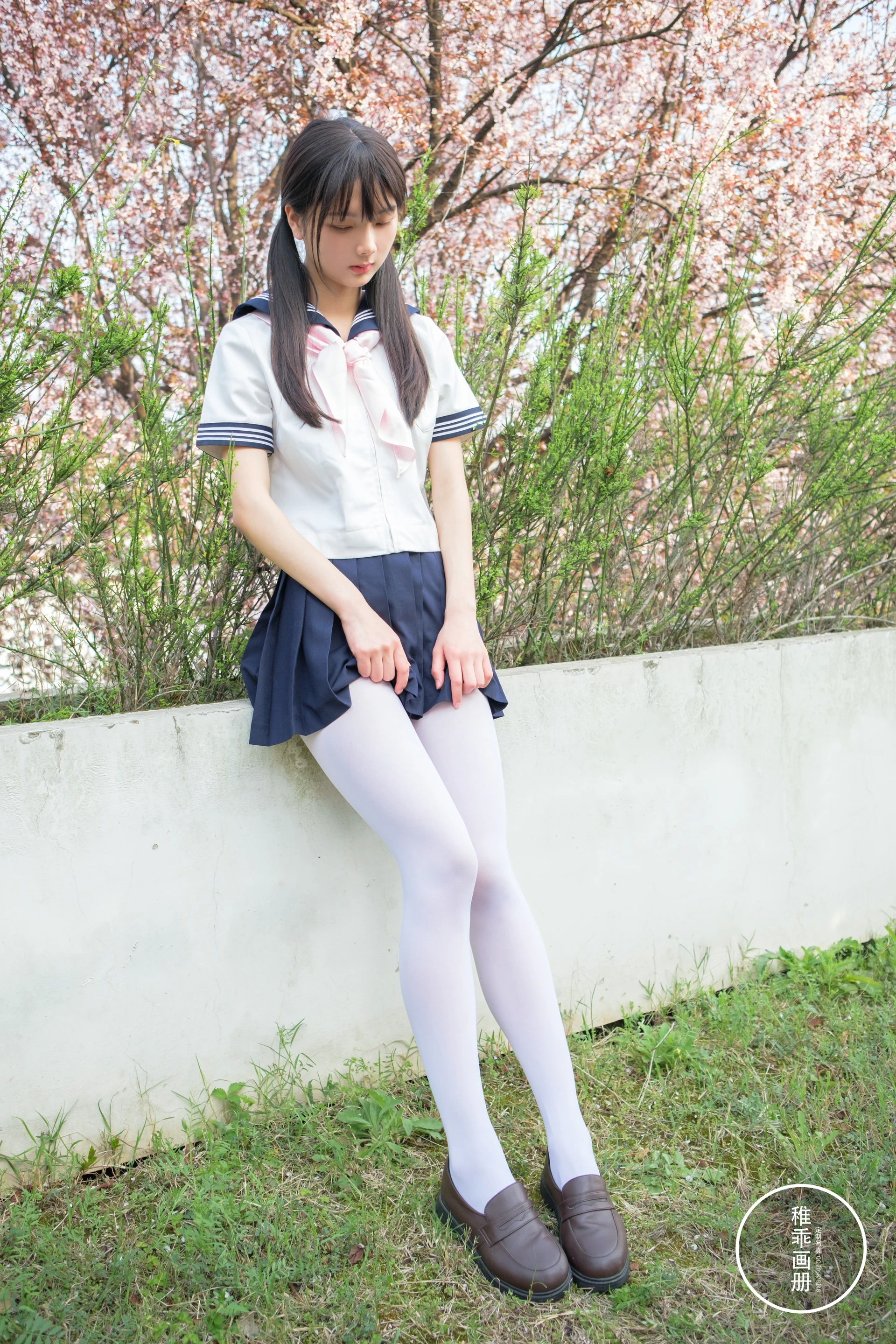 稚乖画册《单车郊游》赤西夜夜 白丝JK制服双马尾 [85P1V-3.87GB]JK制服, 双马尾, 白丝, 稚乖画册, 美腿, 美足, 赤西夜夜