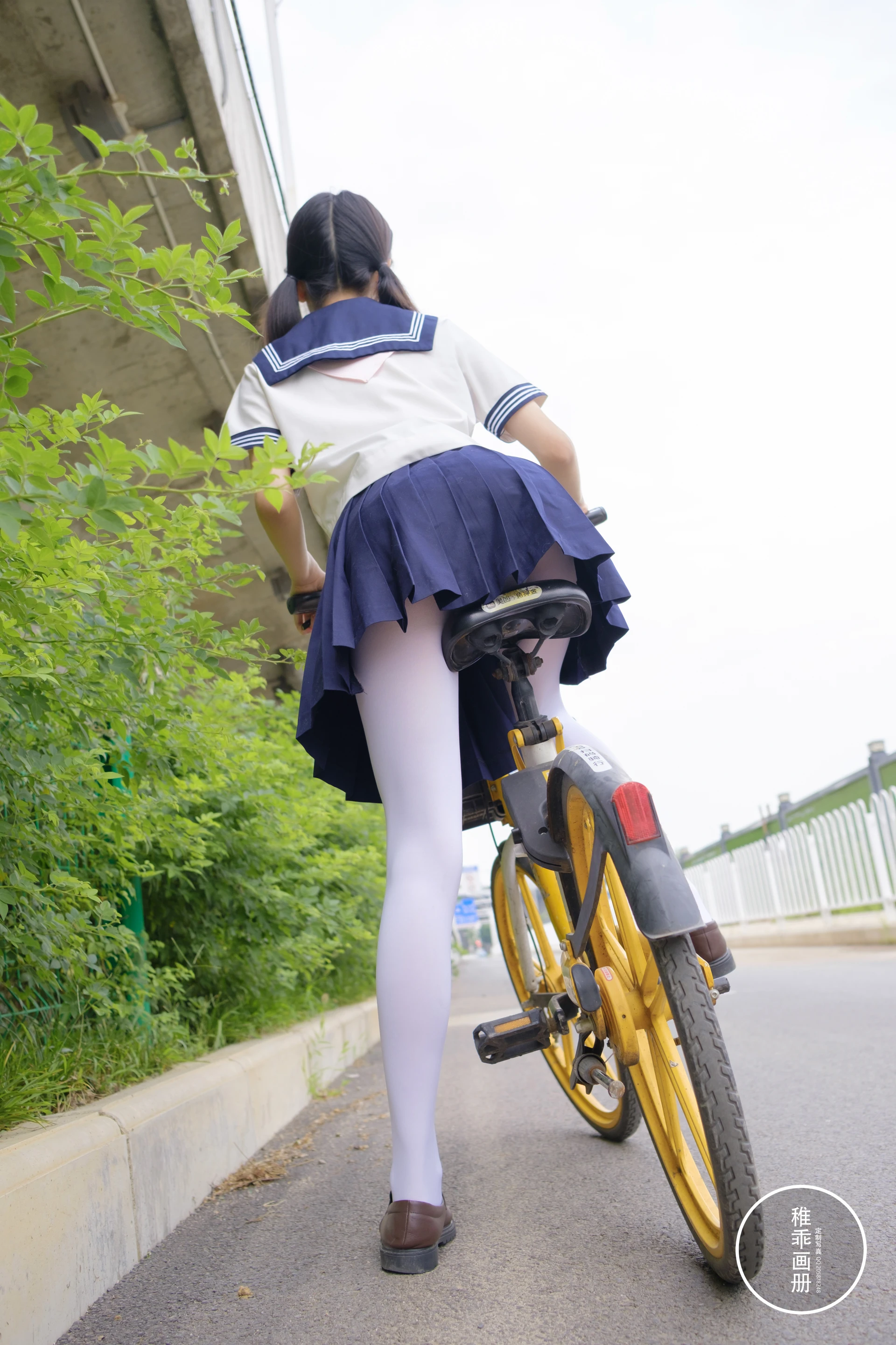 稚乖画册《单车郊游》赤西夜夜 白丝JK制服双马尾 [85P1V-3.87GB]JK制服, 双马尾, 白丝, 稚乖画册, 美腿, 美足, 赤西夜夜