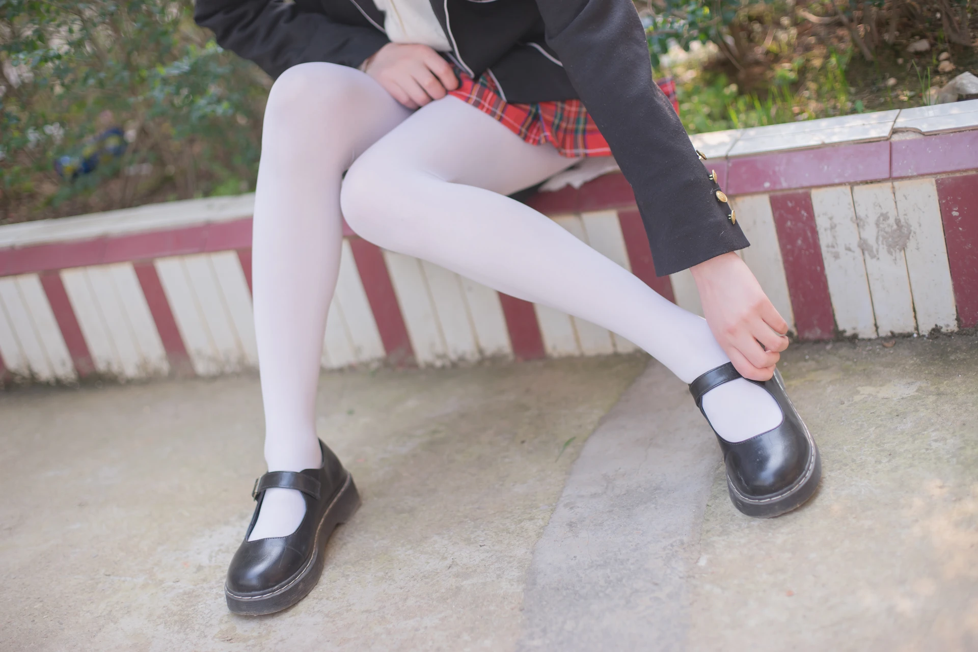 轻兰映画 VOL.016 [75P-942M]可爱, 校服, 白丝, 美腿, 美足, 轻兰映画