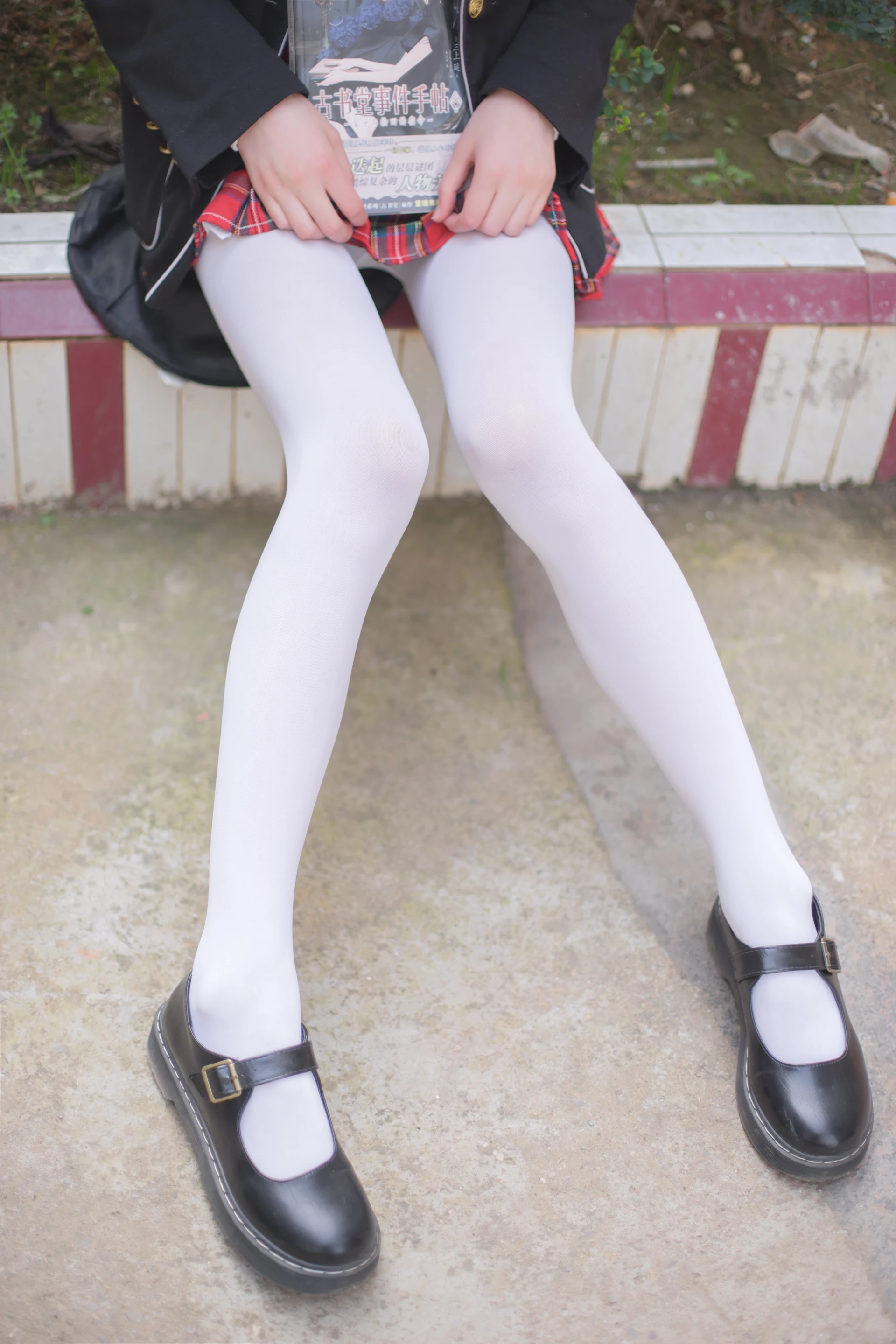 轻兰映画 VOL.016 [75P-942M]可爱, 校服, 白丝, 美腿, 美足, 轻兰映画