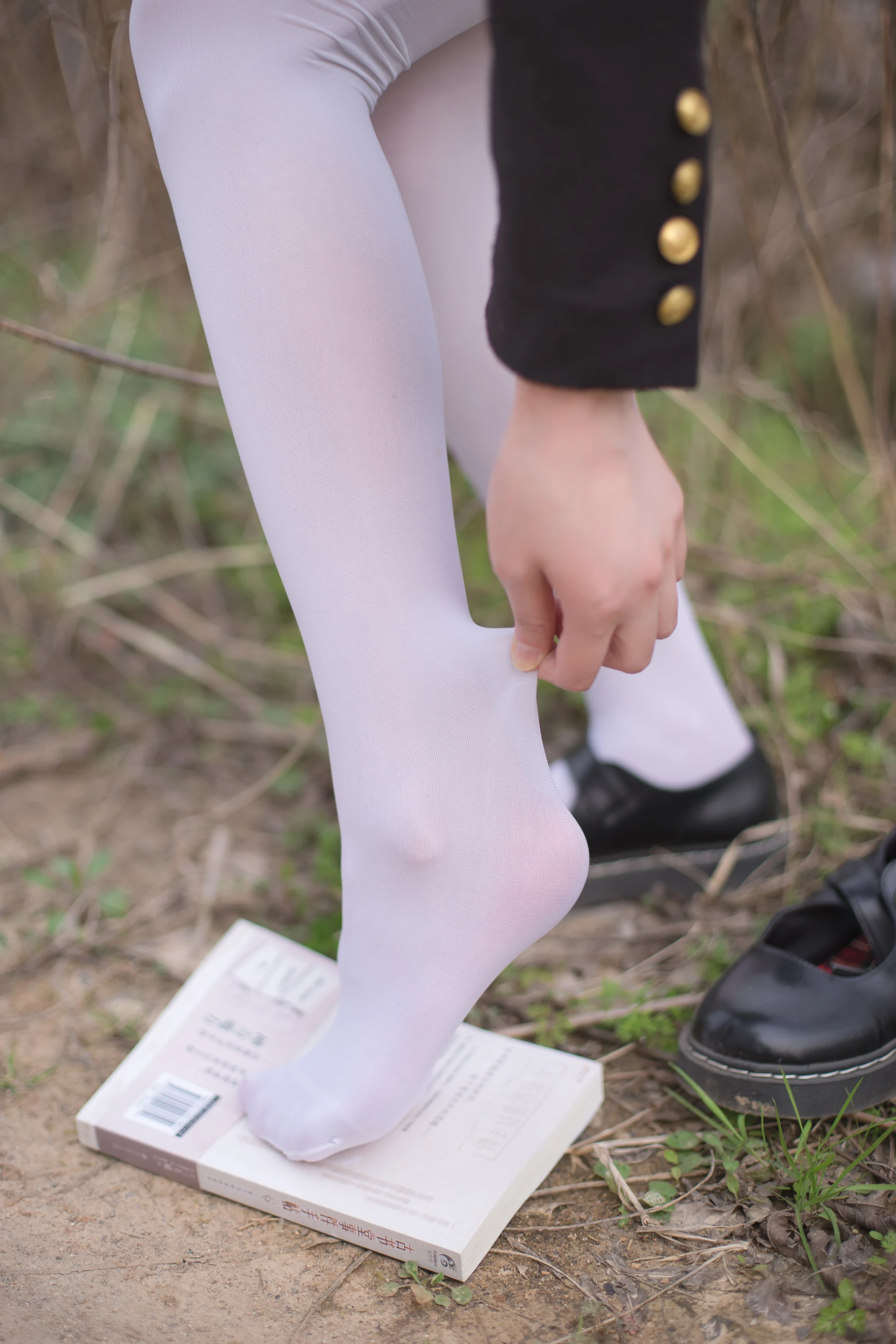 轻兰映画 VOL.016 [75P-942M]可爱, 校服, 白丝, 美腿, 美足, 轻兰映画