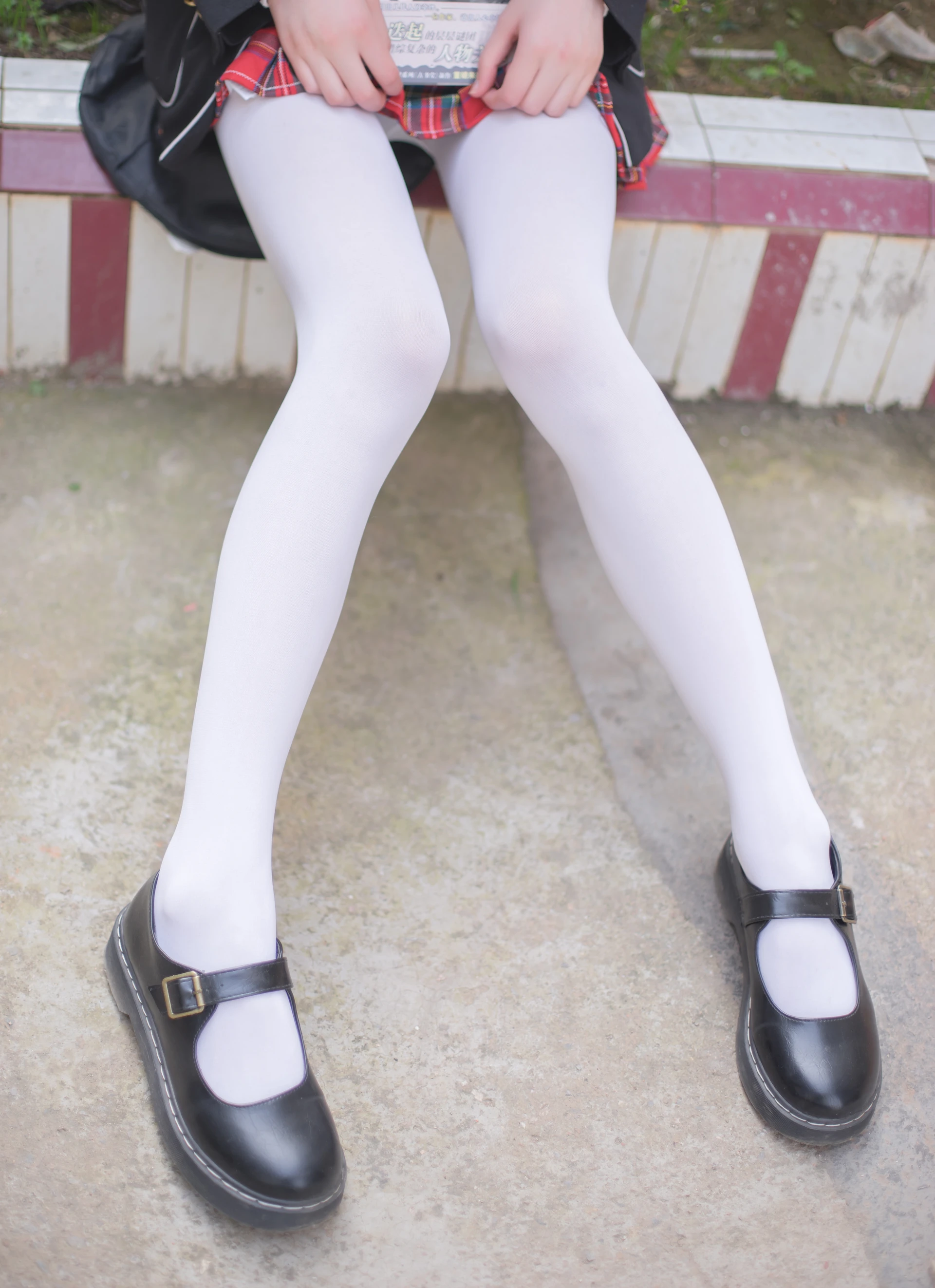 轻兰映画 VOL.016 [75P-942M]可爱, 校服, 白丝, 美腿, 美足, 轻兰映画