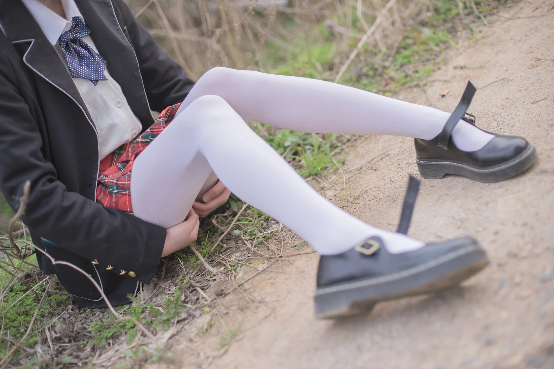 轻兰映画 VOL.016 [75P-942M]可爱, 校服, 白丝, 美腿, 美足, 轻兰映画