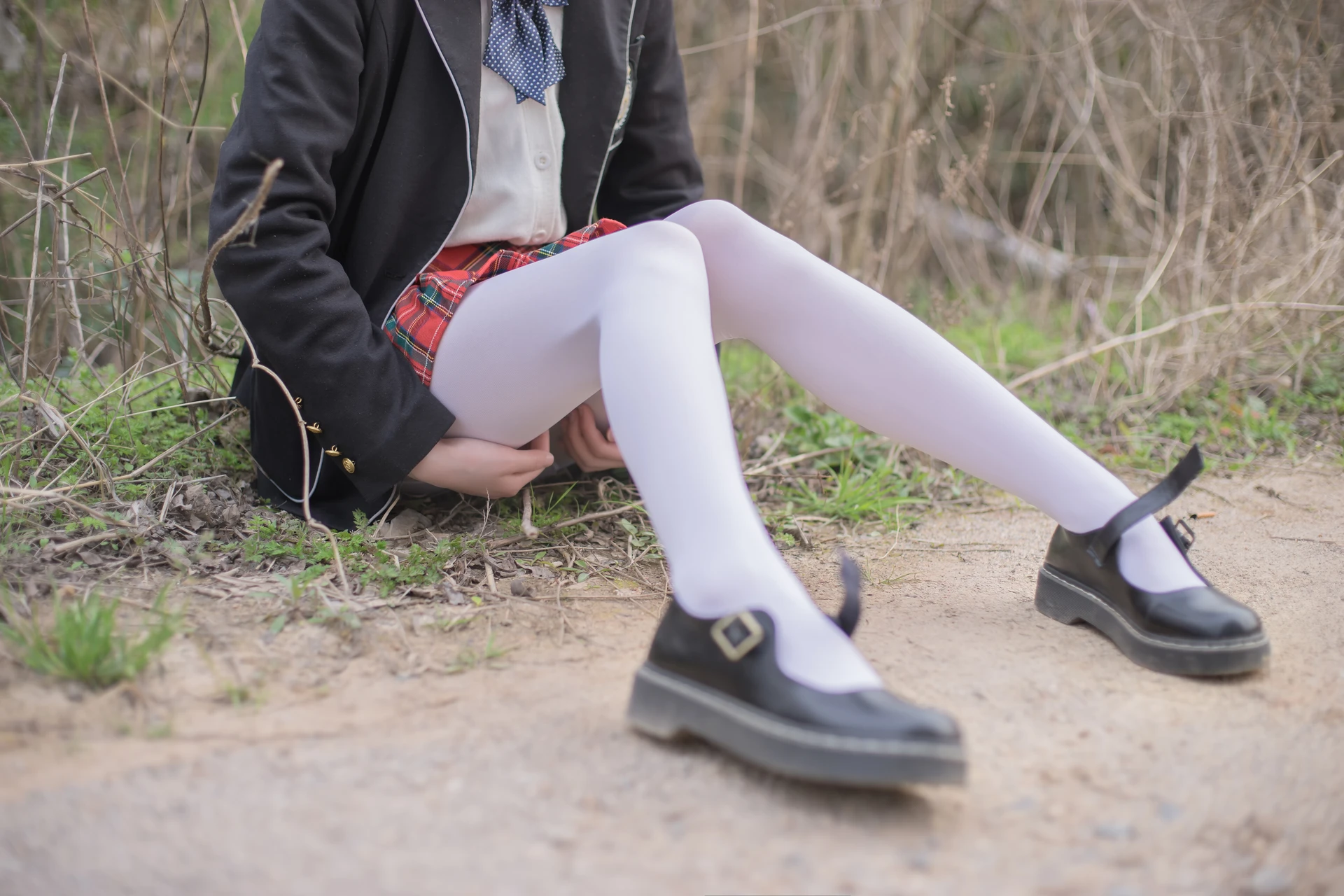 轻兰映画 VOL.016 [75P-942M]可爱, 校服, 白丝, 美腿, 美足, 轻兰映画