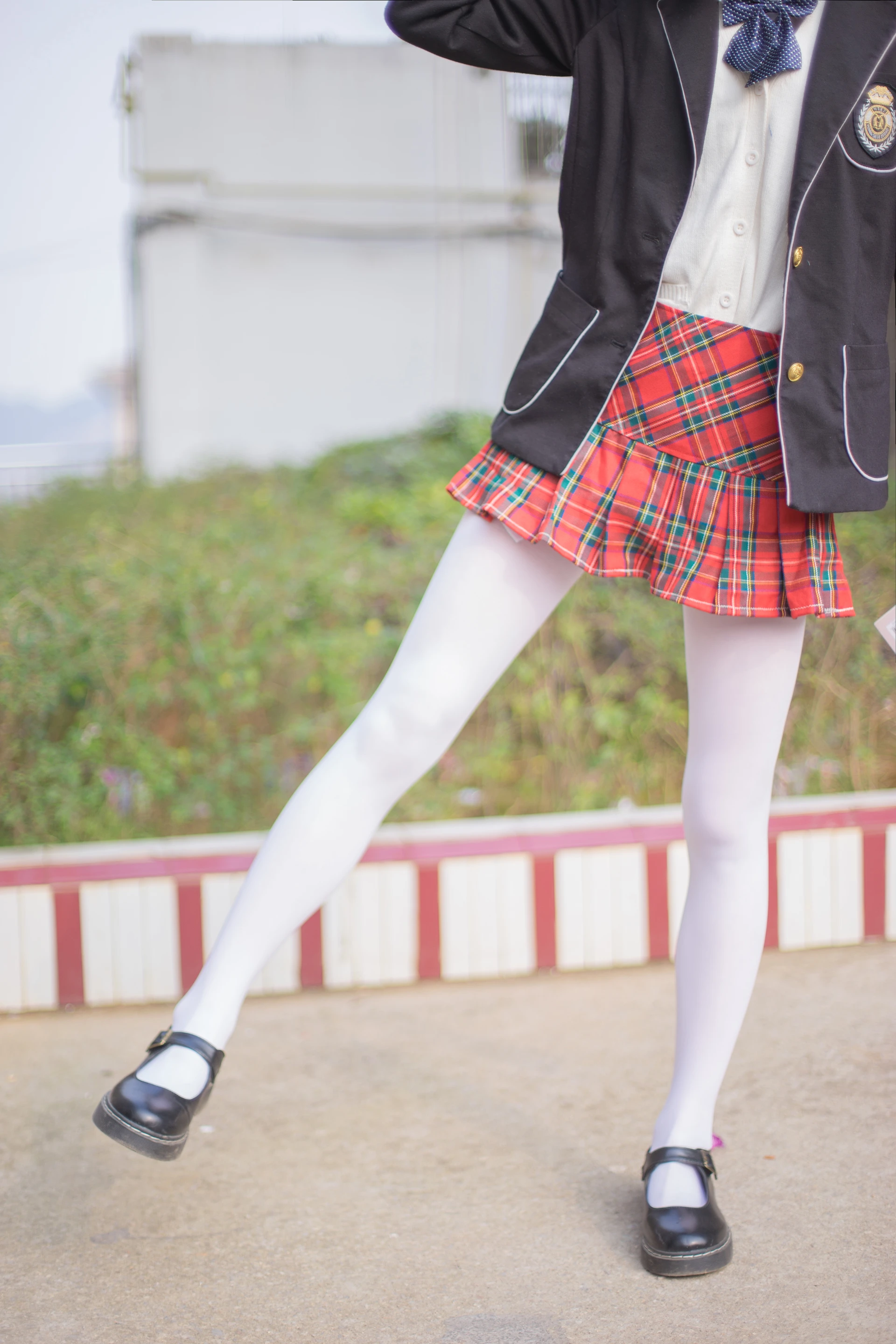 轻兰映画 VOL.016 [75P-942M]可爱, 校服, 白丝, 美腿, 美足, 轻兰映画