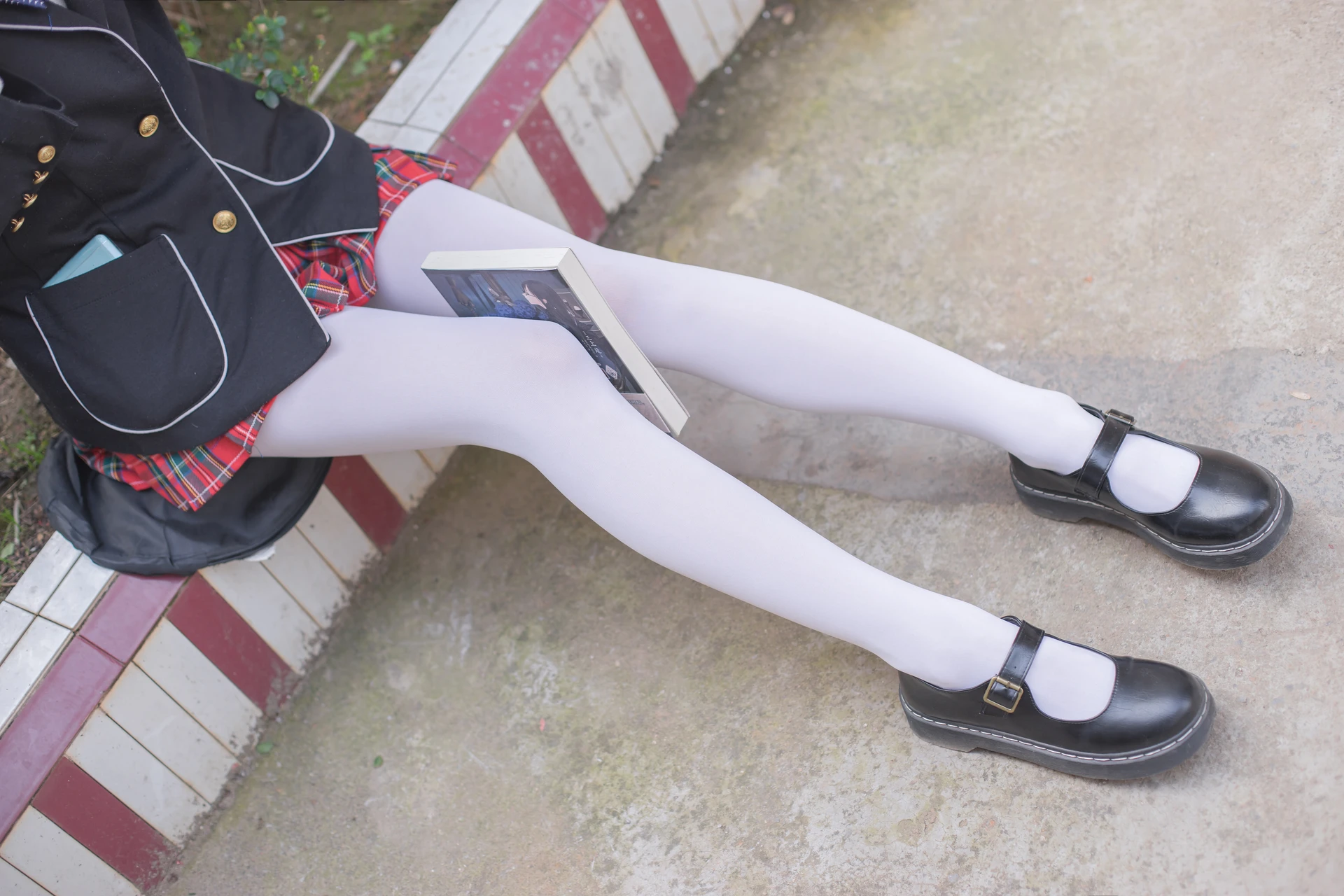 轻兰映画 VOL.016 [75P-942M]可爱, 校服, 白丝, 美腿, 美足, 轻兰映画