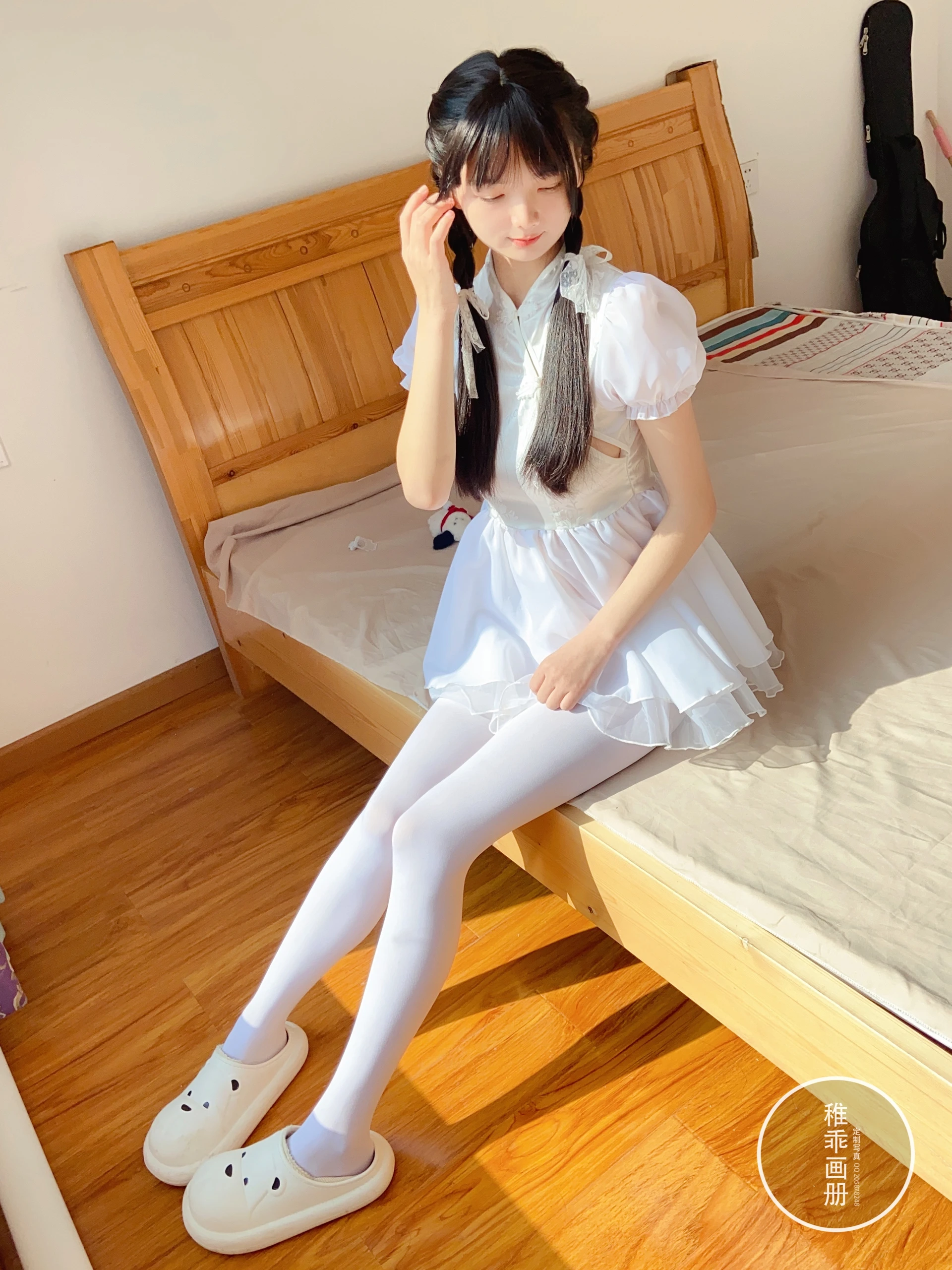 稚乖画册 赤西夜夜《嬉戏》双马尾80D白丝 [74P1V-368MB]双马尾, 白丝, 稚乖画册, 美腿, 美足, 赤西夜夜