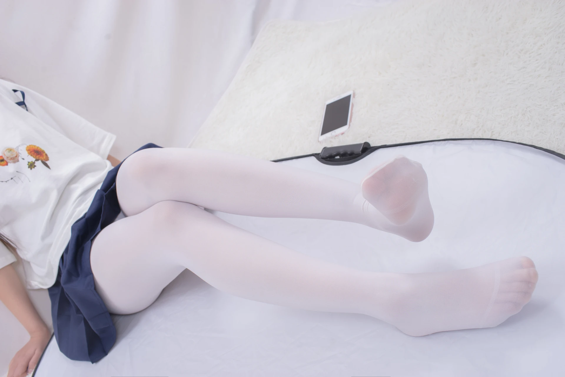 轻兰映画 VOL.009 [62P-528M]白丝, 美腿, 美足, 轻兰映画