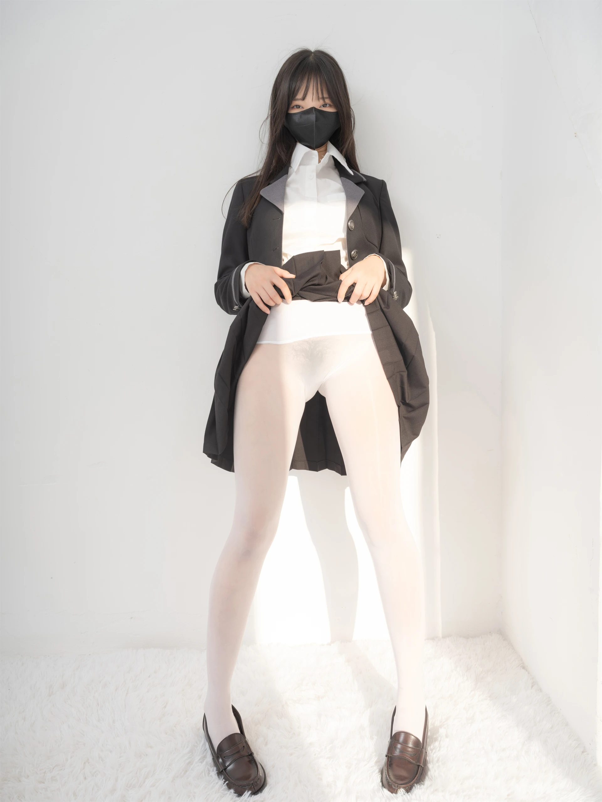 紧急企划 见希w 职员 OL制服白丝 [91P-520MB]OL制服, 森萝财团, 白丝, 美腿, 美足, 见希w