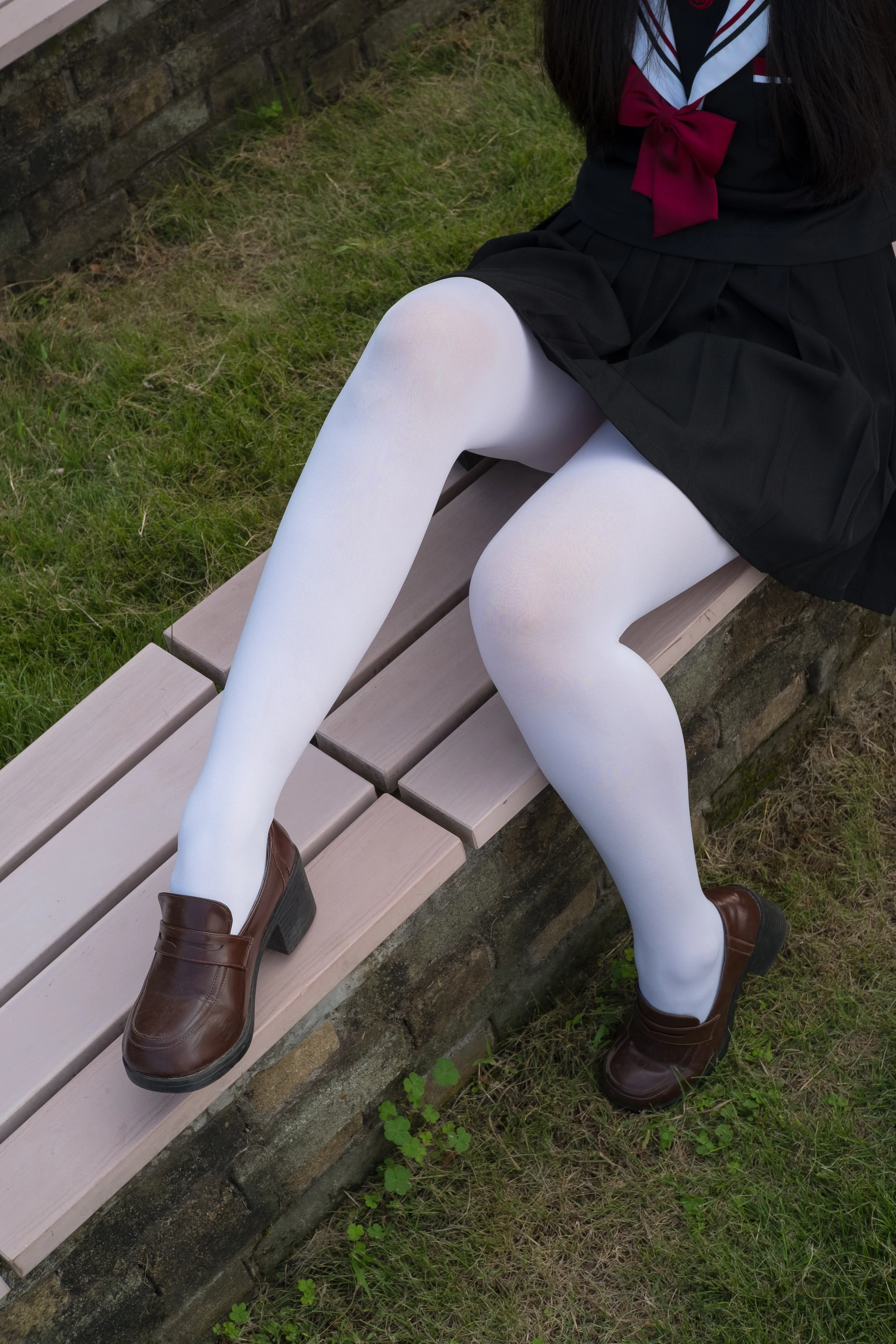 森萝财团 FREE-003 [39P-316M]校服, 森萝财团, 白丝