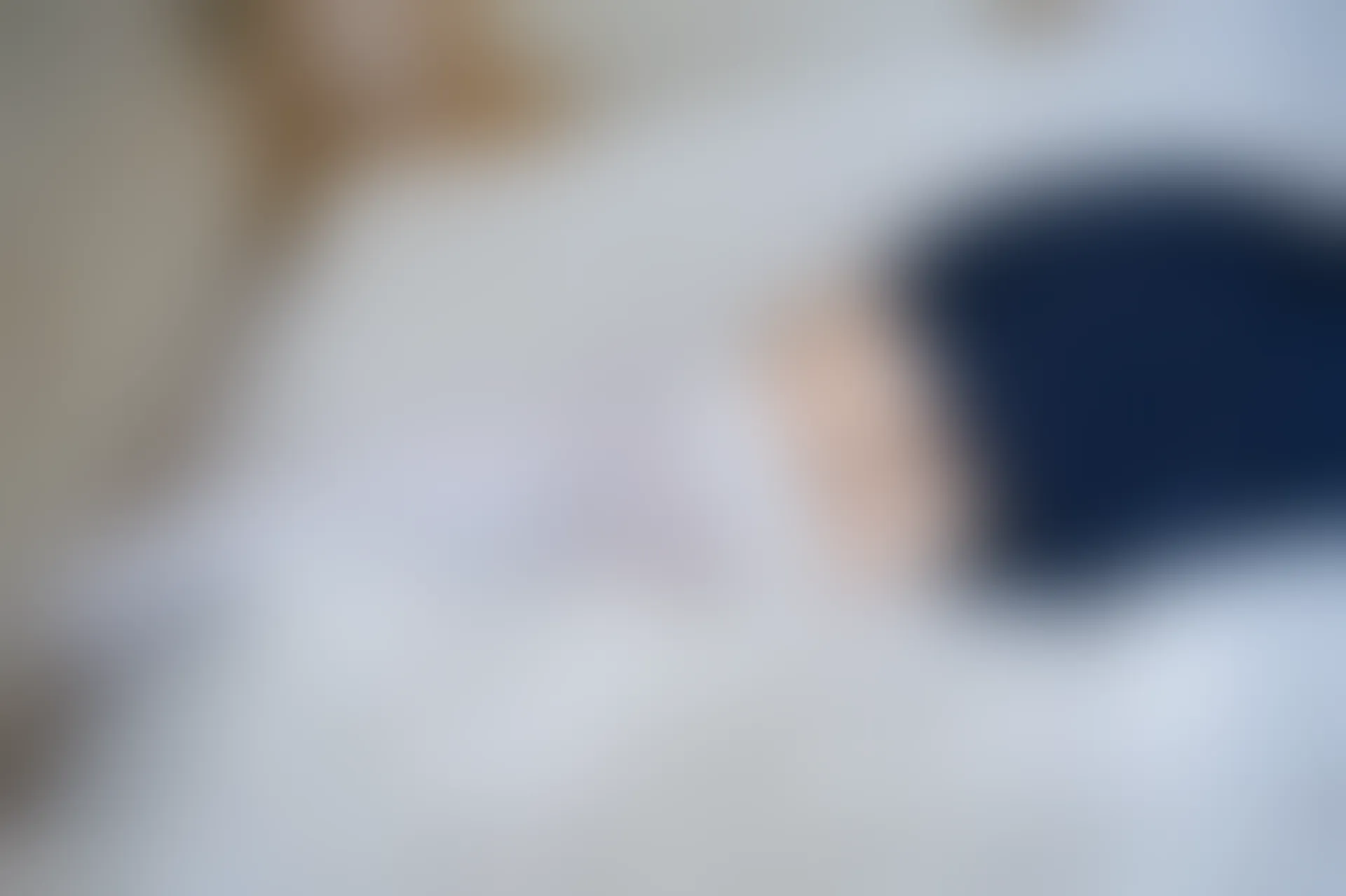 C20.004 短裙白丝 [38P-67MB]