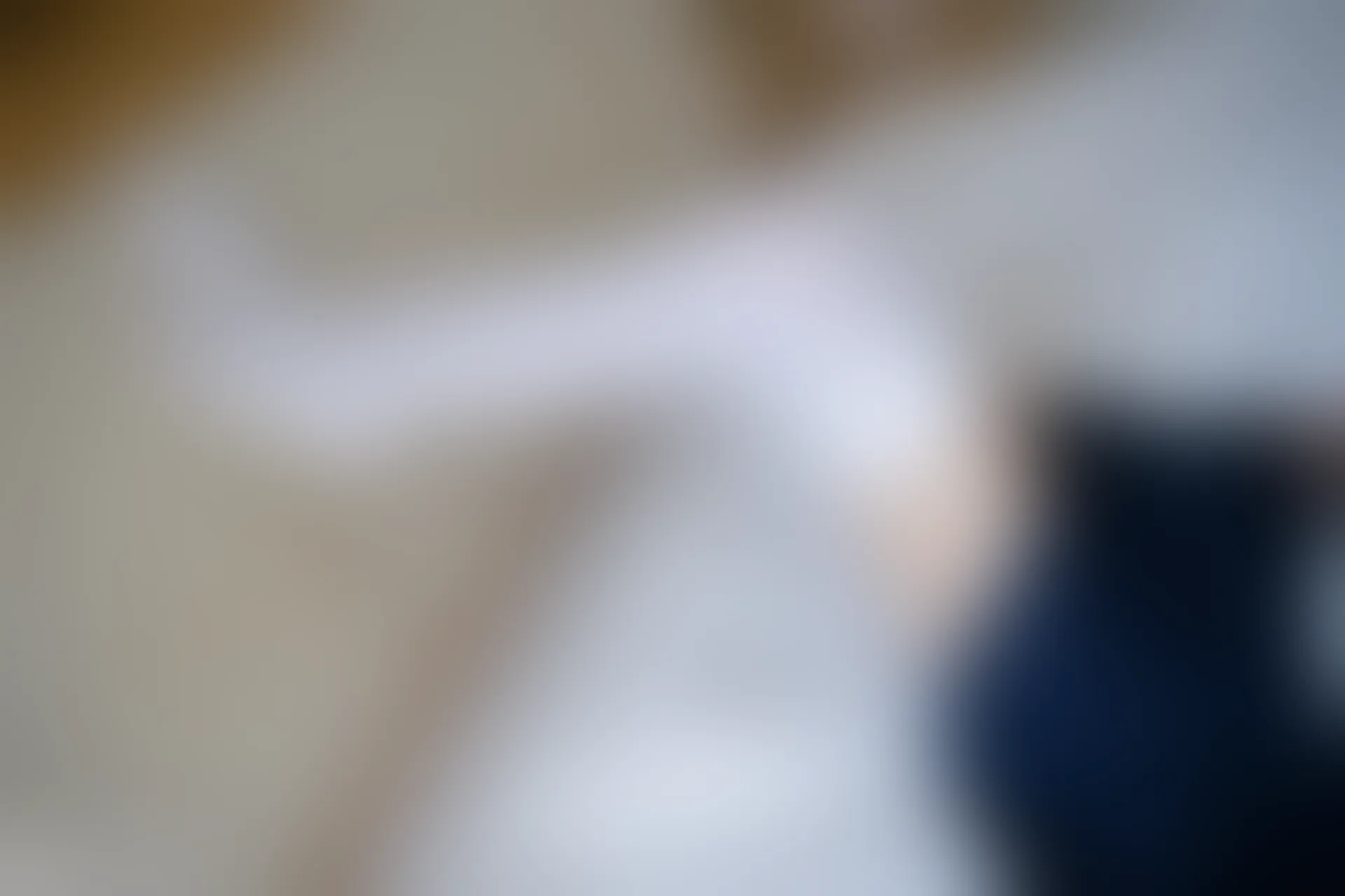C20.004 短裙白丝 [38P-67MB]