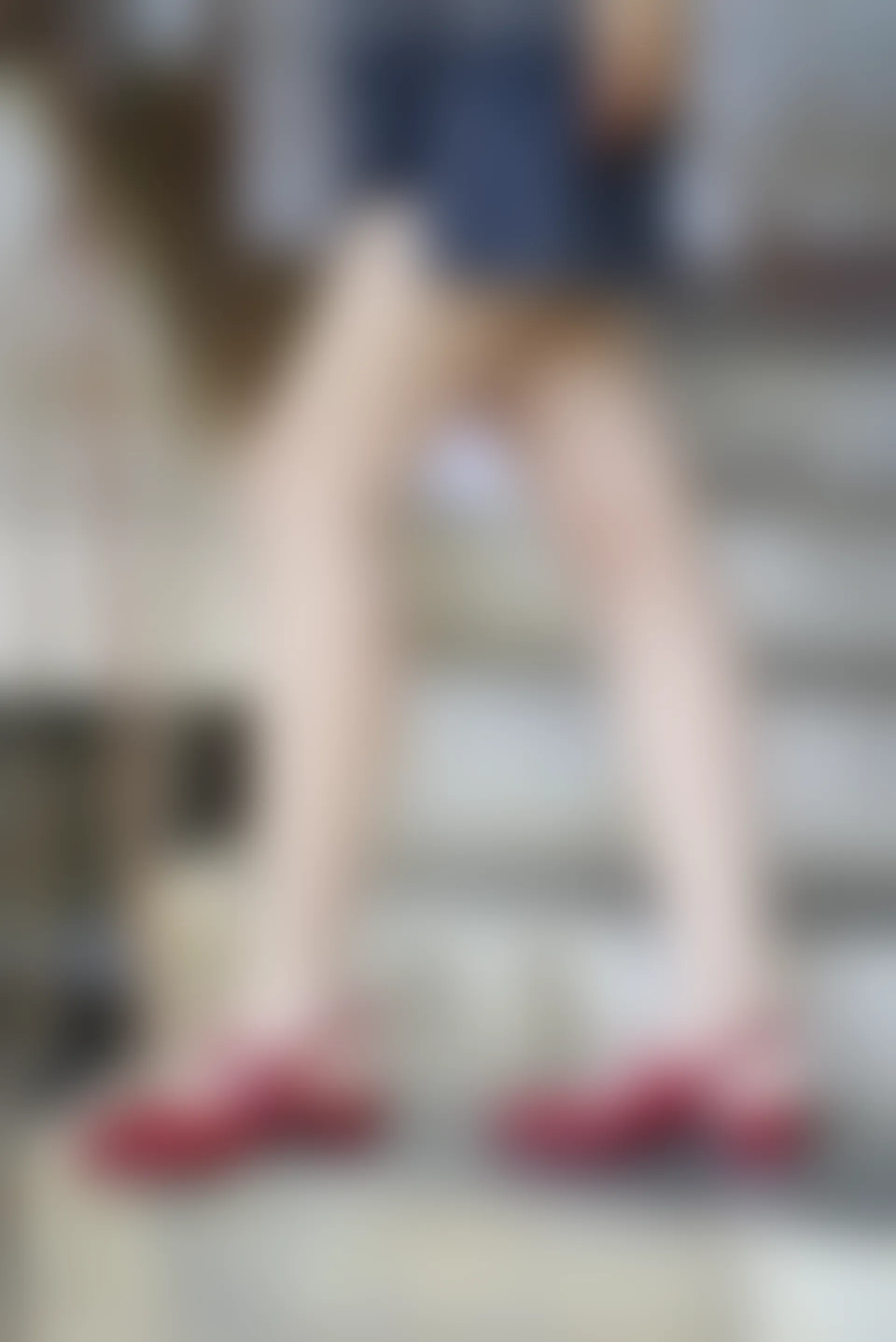 初夏女神 NO.045 依依 复古街头[130P+1V／4.44GB]