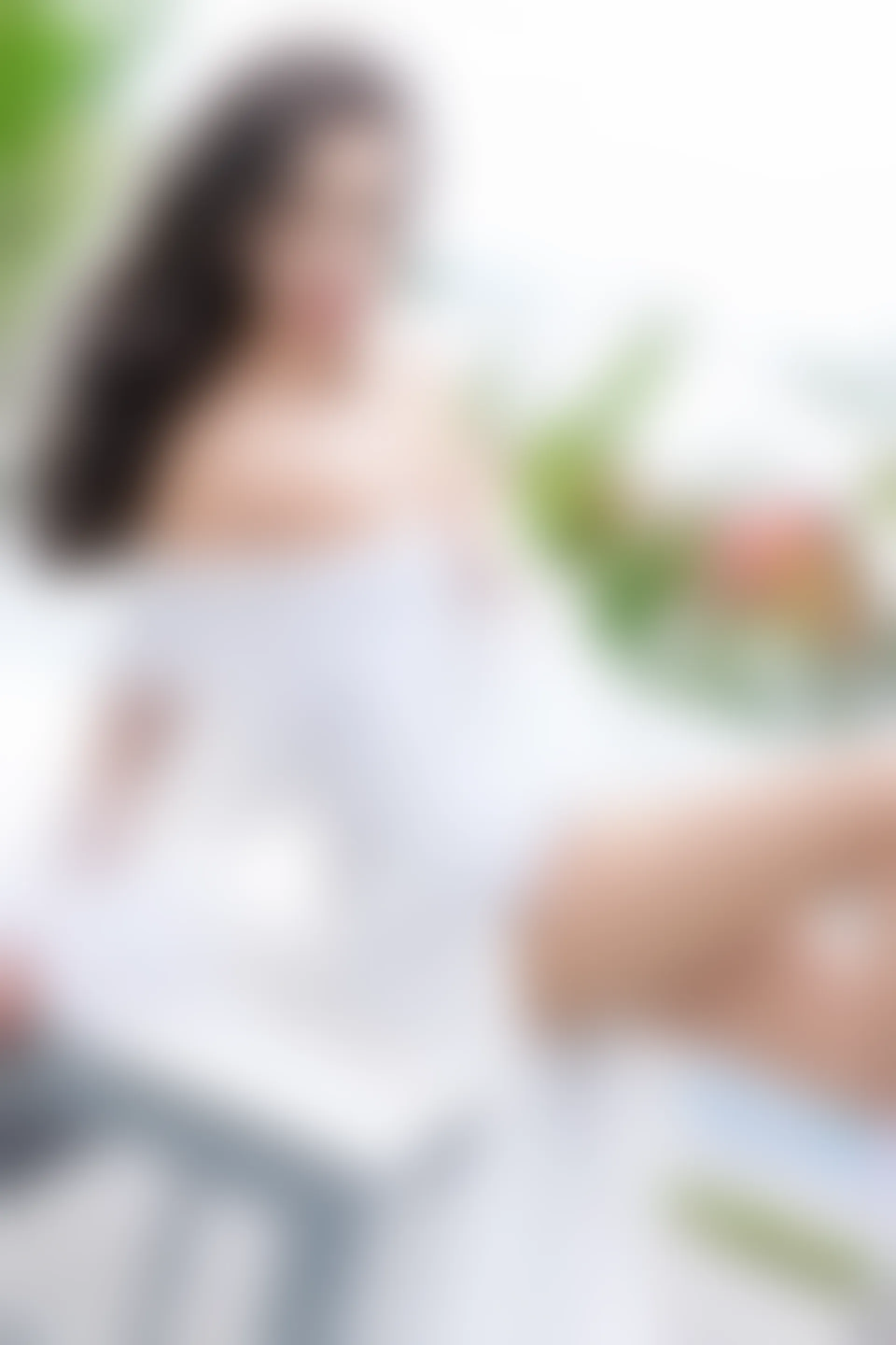 XiuRen秀人网 2022.01.04 No.4420 艾静香 三亚旅拍[48+1P 425MB]