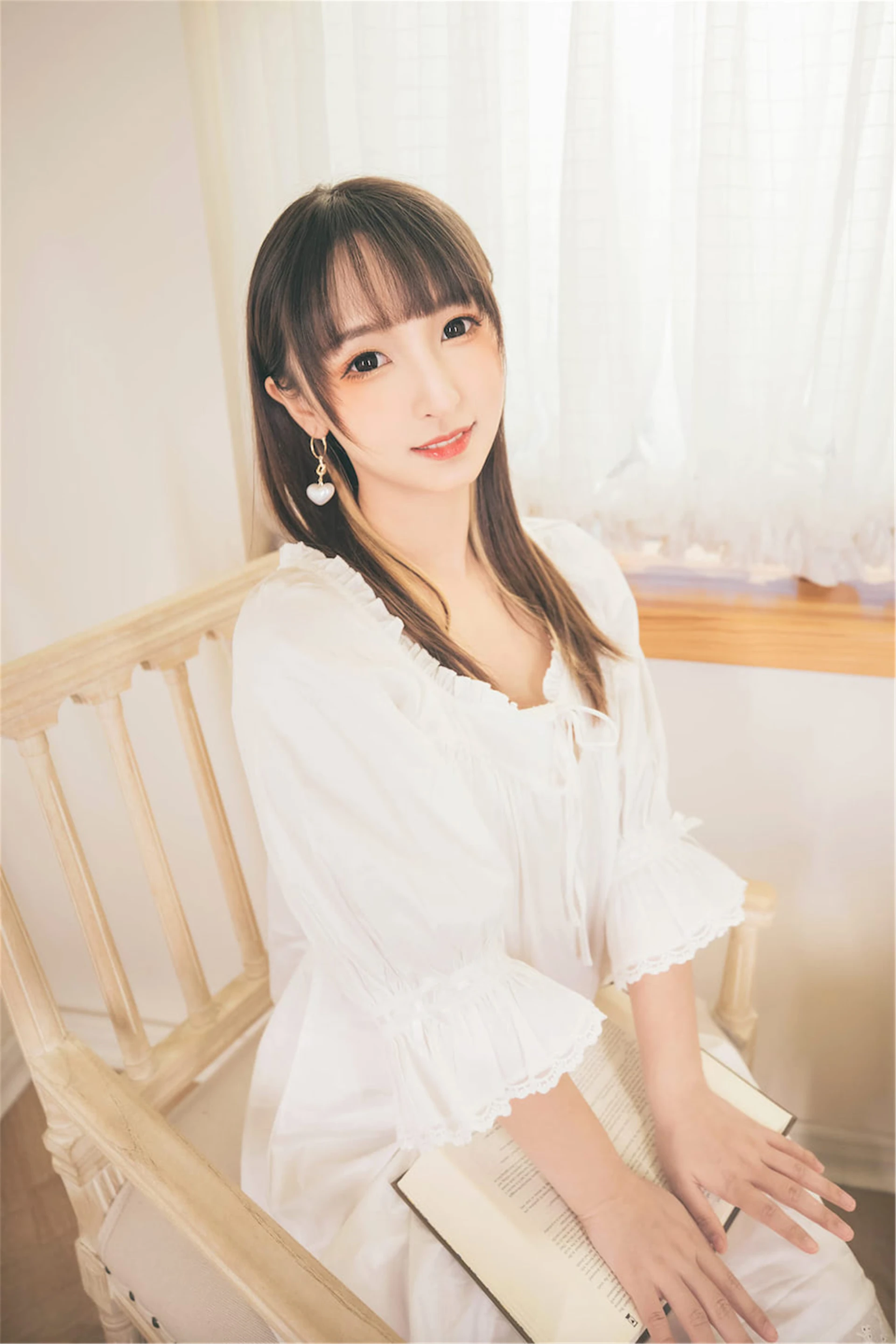 神楽坂真冬 第三季 序号23 ：《許しの日》苦行修女 [150P2V-1.06GB]内衣, 白丝, 神楽坂真冬, 美腿, 美足, 高跟鞋