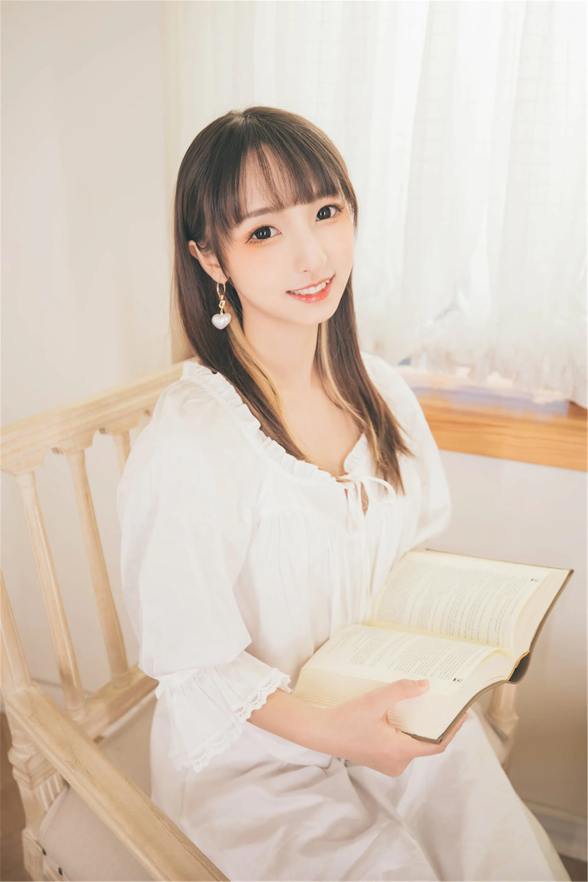 神楽坂真冬 第三季 序号23 ：《許しの日》苦行修女 [150P2V-1.06GB]内衣, 白丝, 神楽坂真冬, 美腿, 美足, 高跟鞋