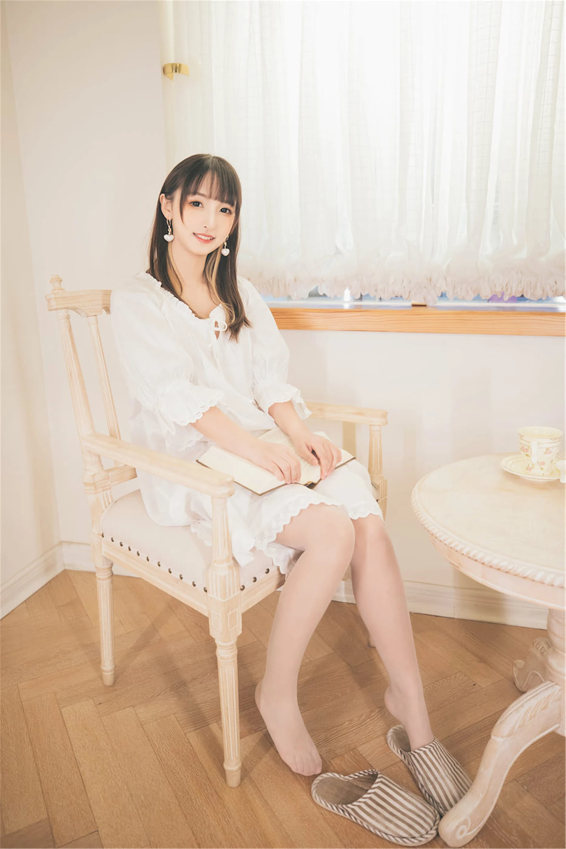 神楽坂真冬 第三季 序号23 ：《許しの日》苦行修女 [150P2V-1.06GB]内衣, 白丝, 神楽坂真冬, 美腿, 美足, 高跟鞋