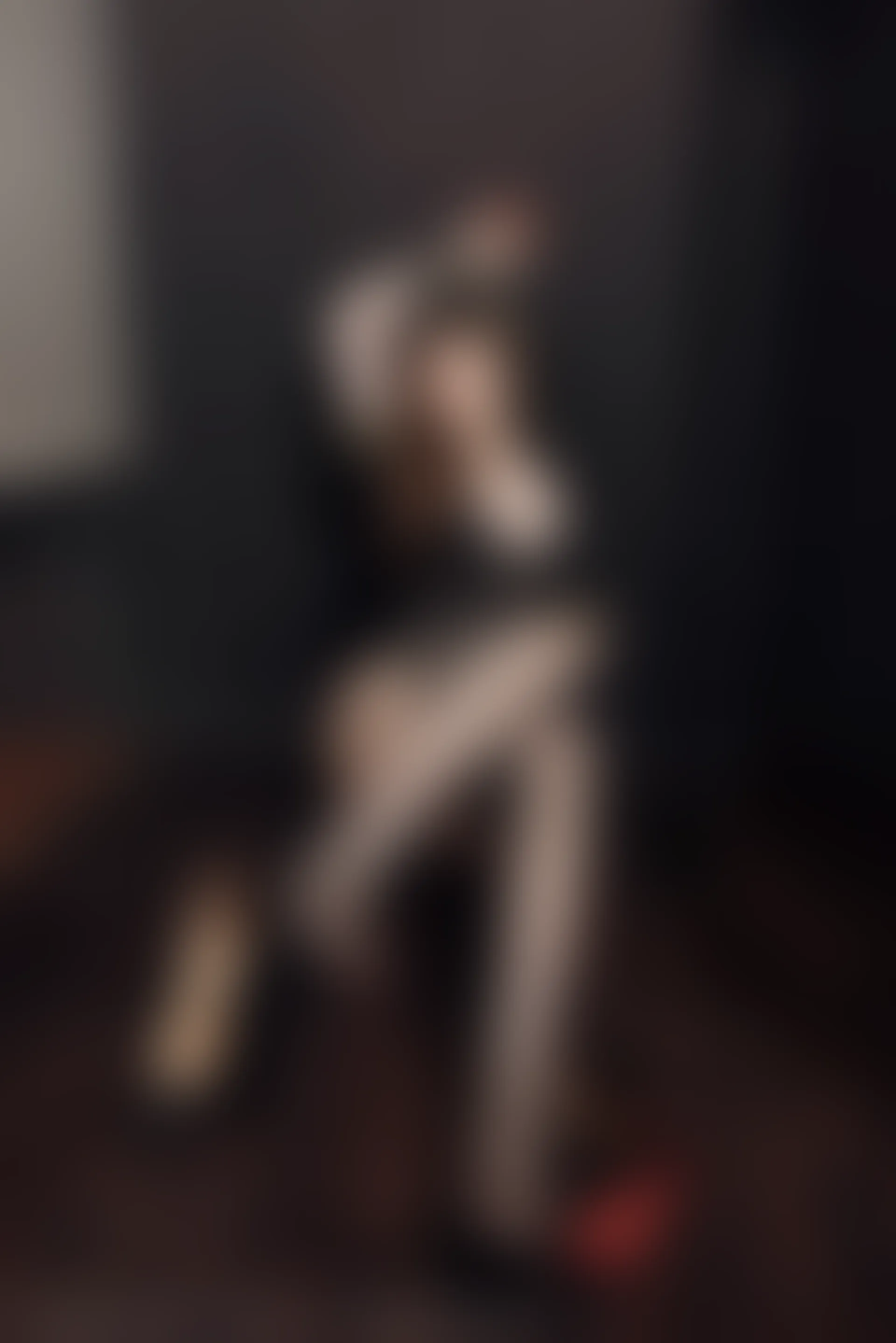 XiuRen秀人网 2021.12.17 No.4355 美桃酱 黑丝美腿[64+1P 697MB]