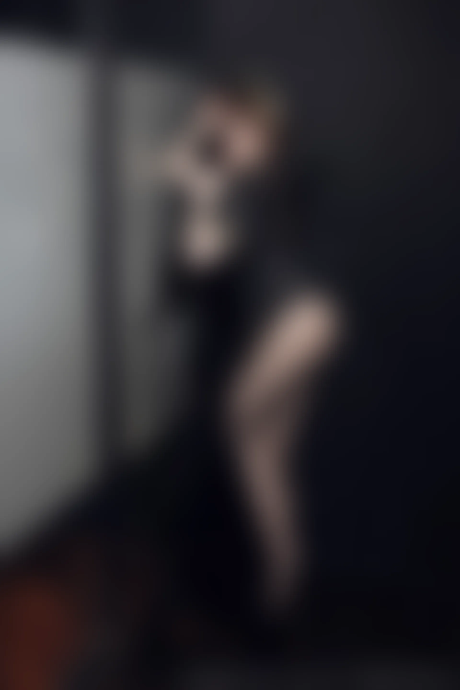 XiuRen秀人网 2021.12.17 No.4355 美桃酱 黑丝美腿[64+1P 697MB]