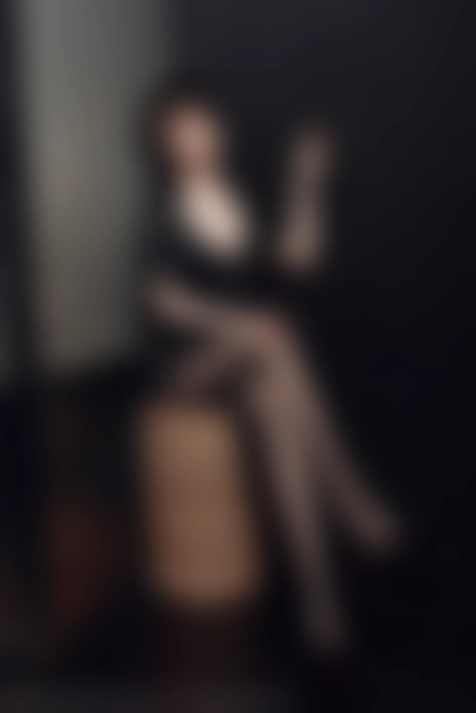 XiuRen秀人网 2021.12.17 No.4355 美桃酱 黑丝美腿[64+1P 697MB]
