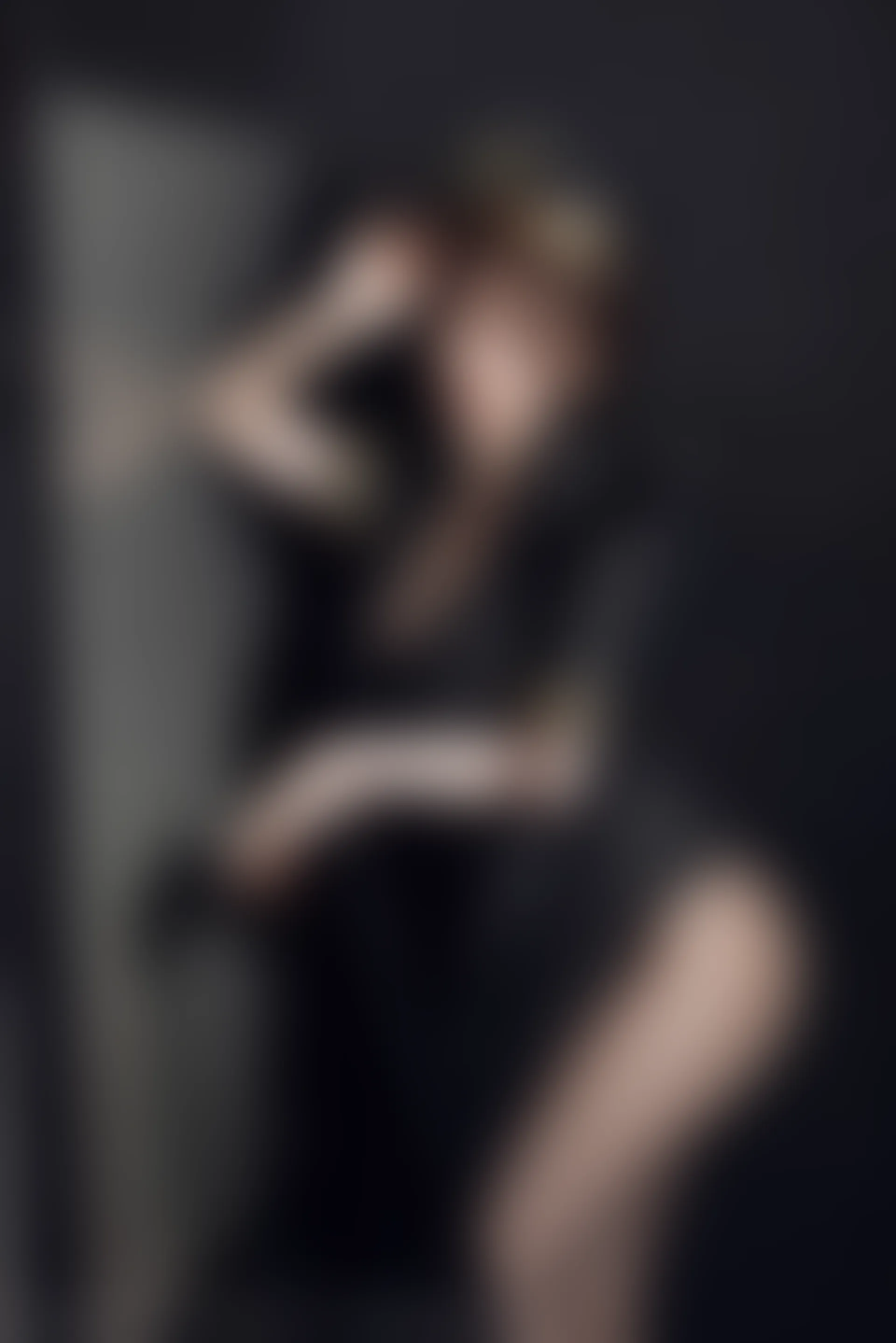 XiuRen秀人网 2021.12.17 No.4355 美桃酱 黑丝美腿[64+1P 697MB]