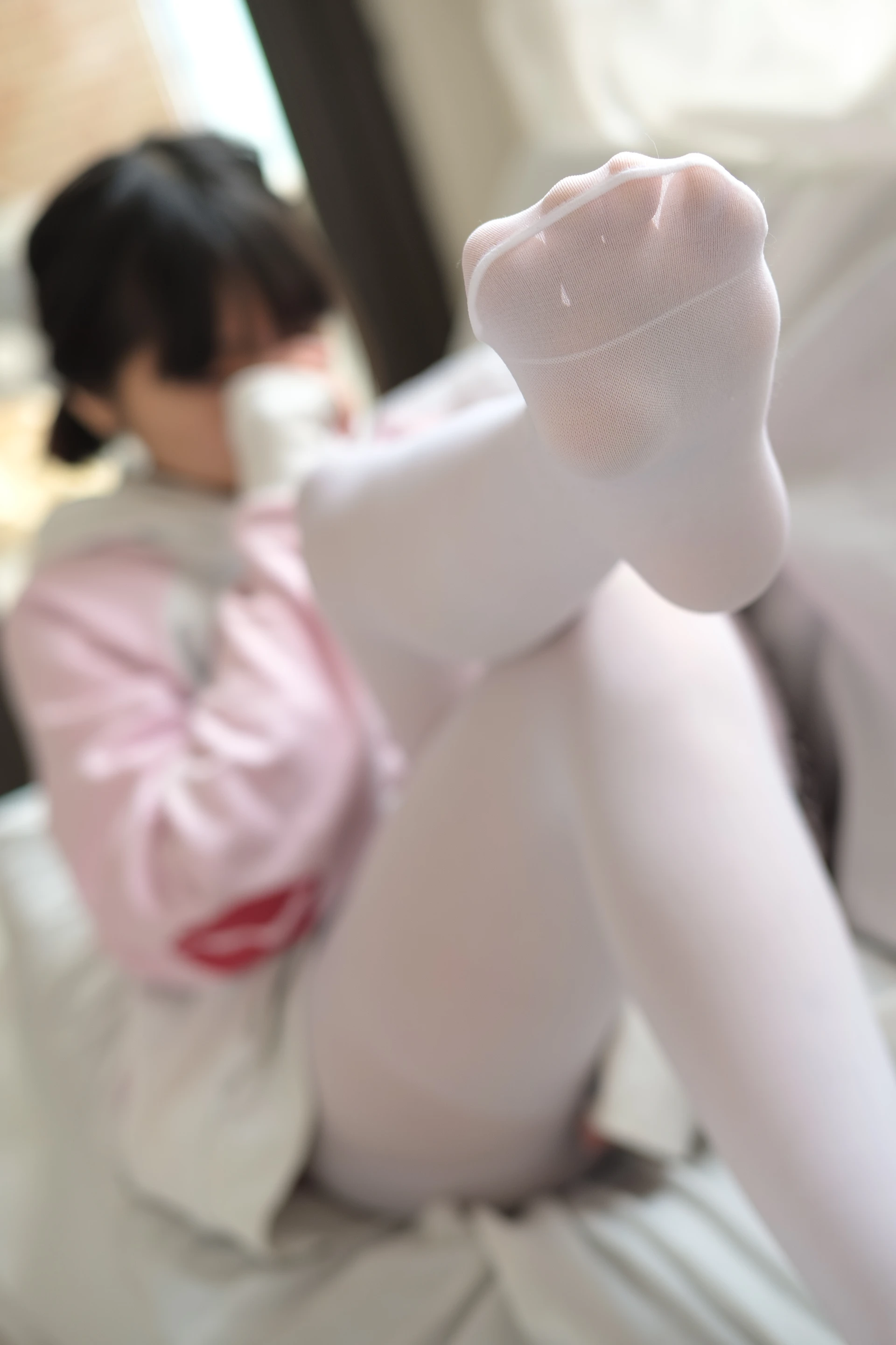 森萝财团 BETA-033 [64P-518M]森萝财团, 美腿, 美足, 露背毛衣, 黑丝