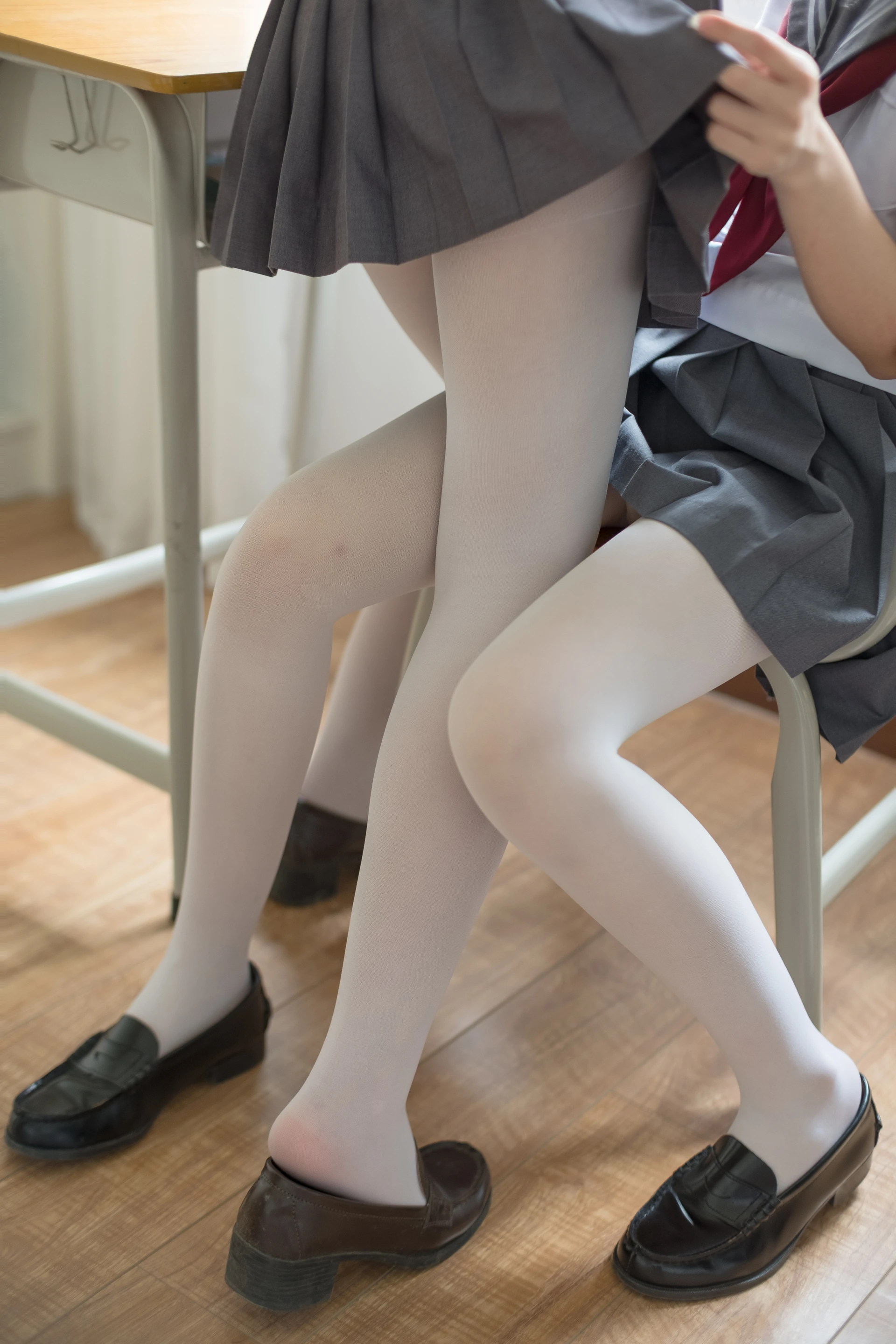 森萝财团 X-025 [131P1V-2.2G]制服, 学生装, 校服, 森萝财团, 白丝, 美腿