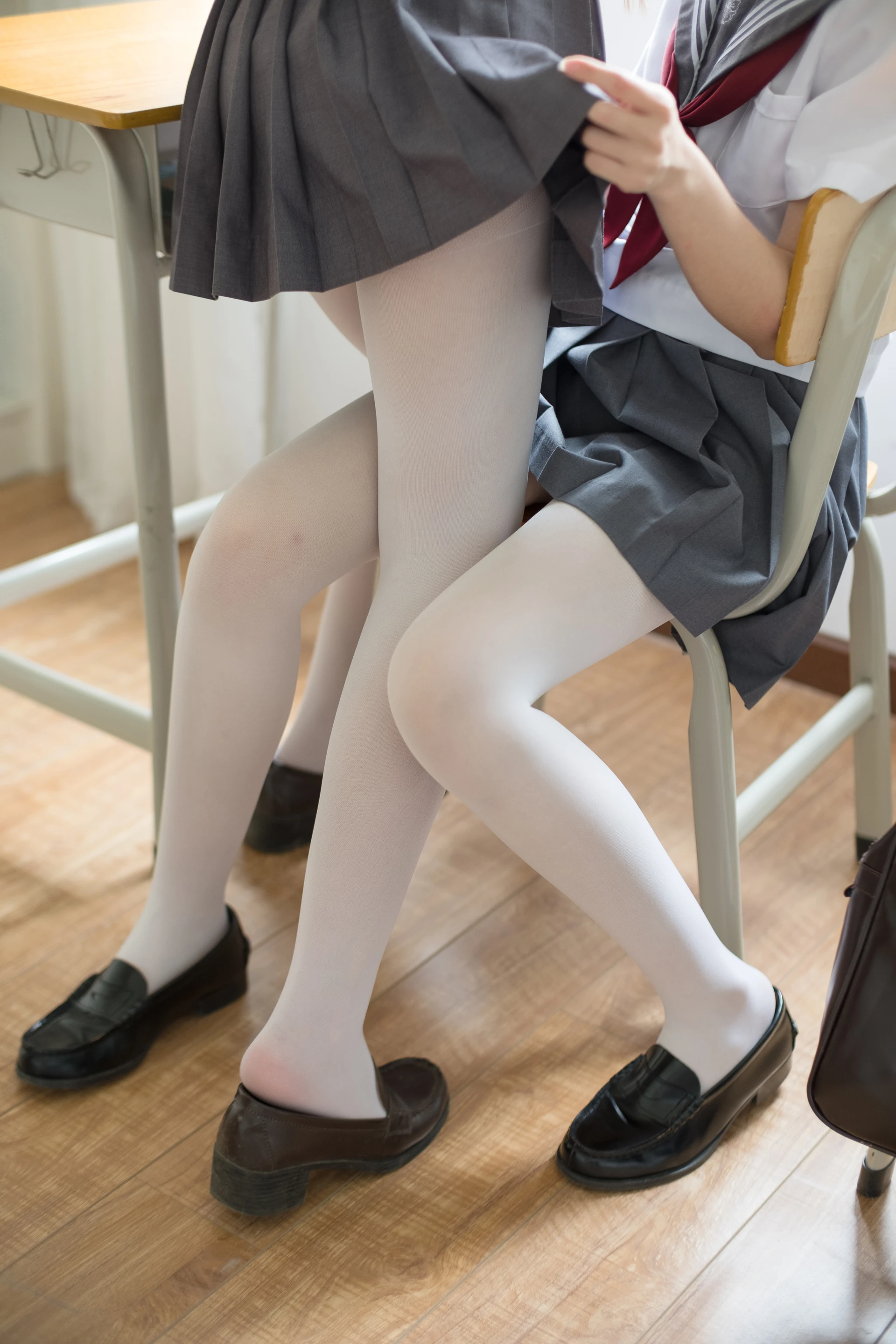 森萝财团 X-025 [131P1V-2.2G]制服, 学生装, 校服, 森萝财团, 白丝, 美腿