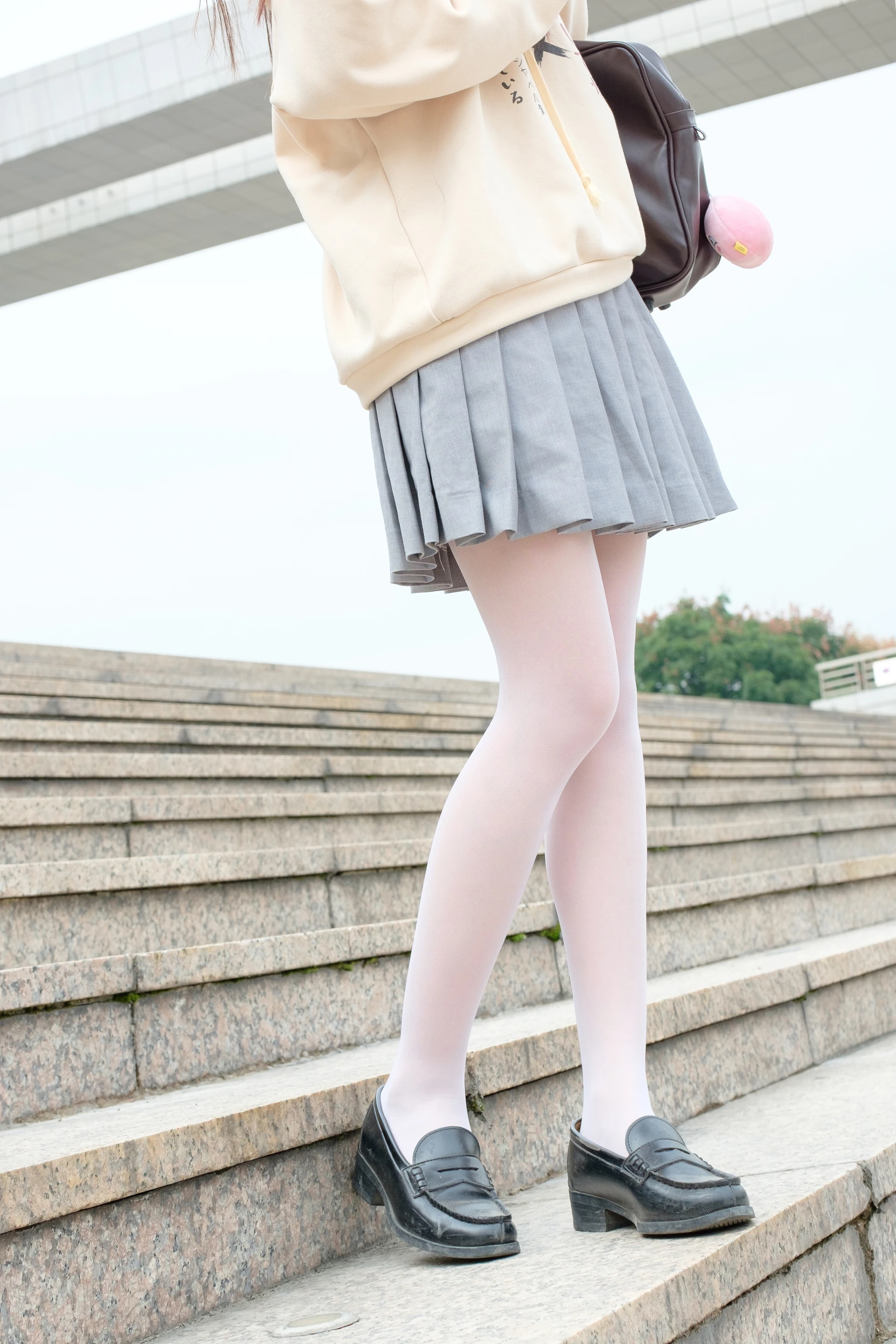 森萝财团 R15-040 [131P-841M]可爱, 学生装, 森萝财团, 白丝, 美腿