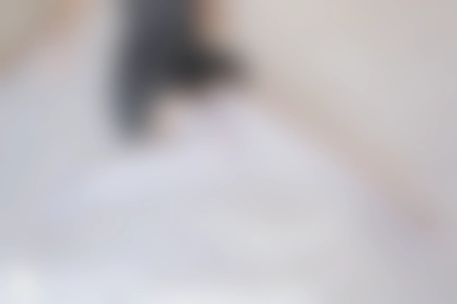 C33.008 制服裙白丝 [40P-75MB]