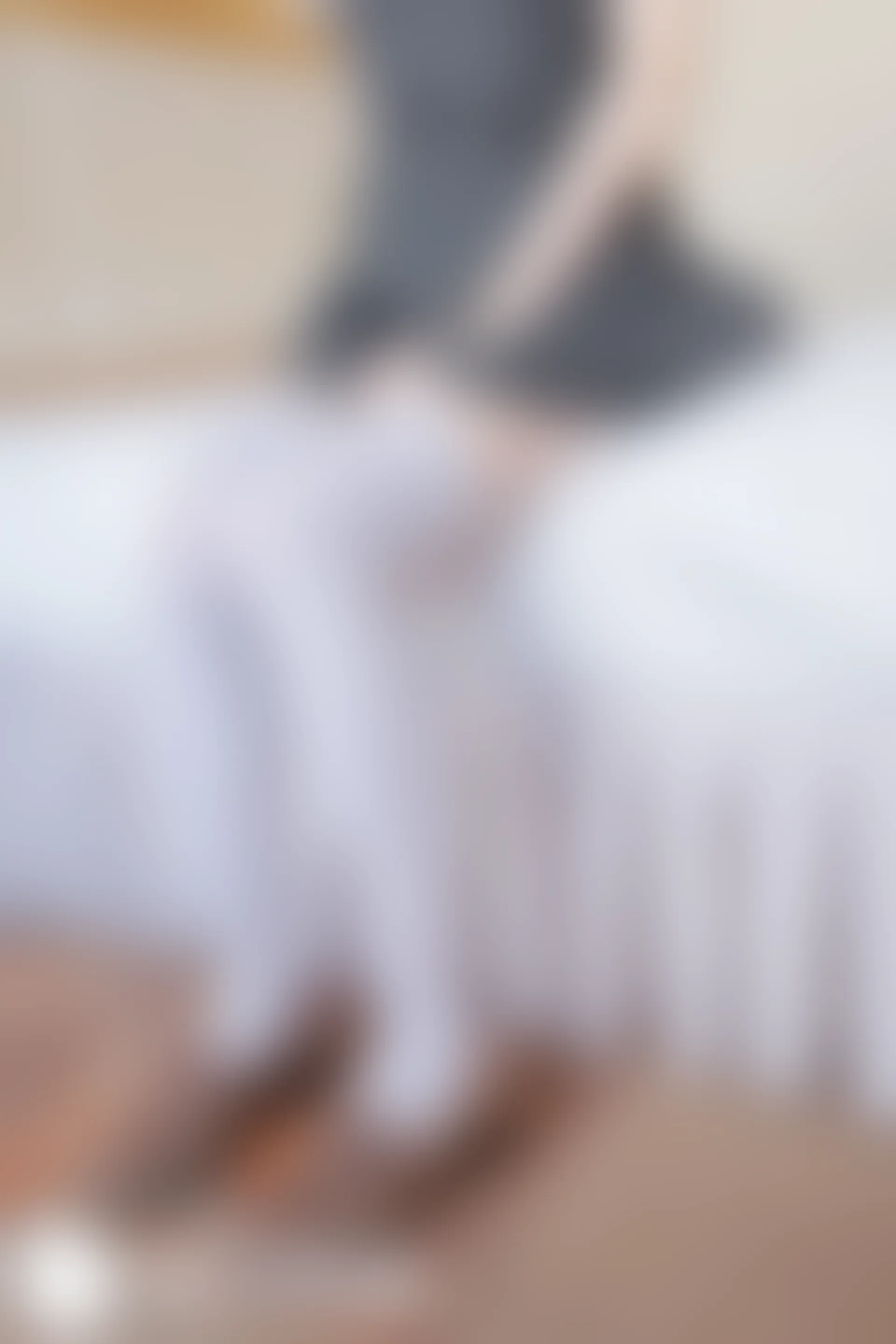 C33.008 制服裙白丝 [40P-75MB]