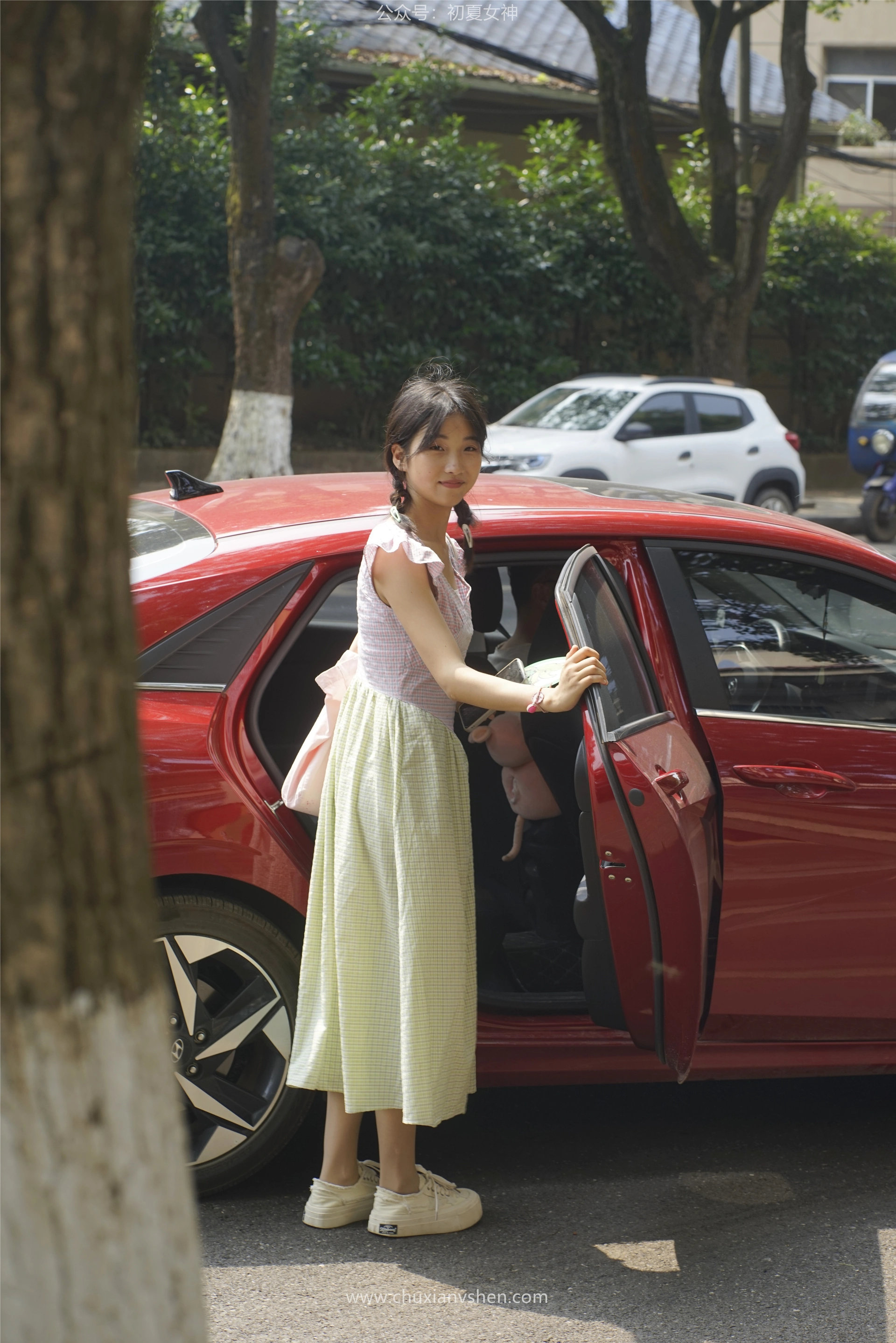 初夏女神 NO.057 点点 糖果女孩[168P+1V／6.45GB]