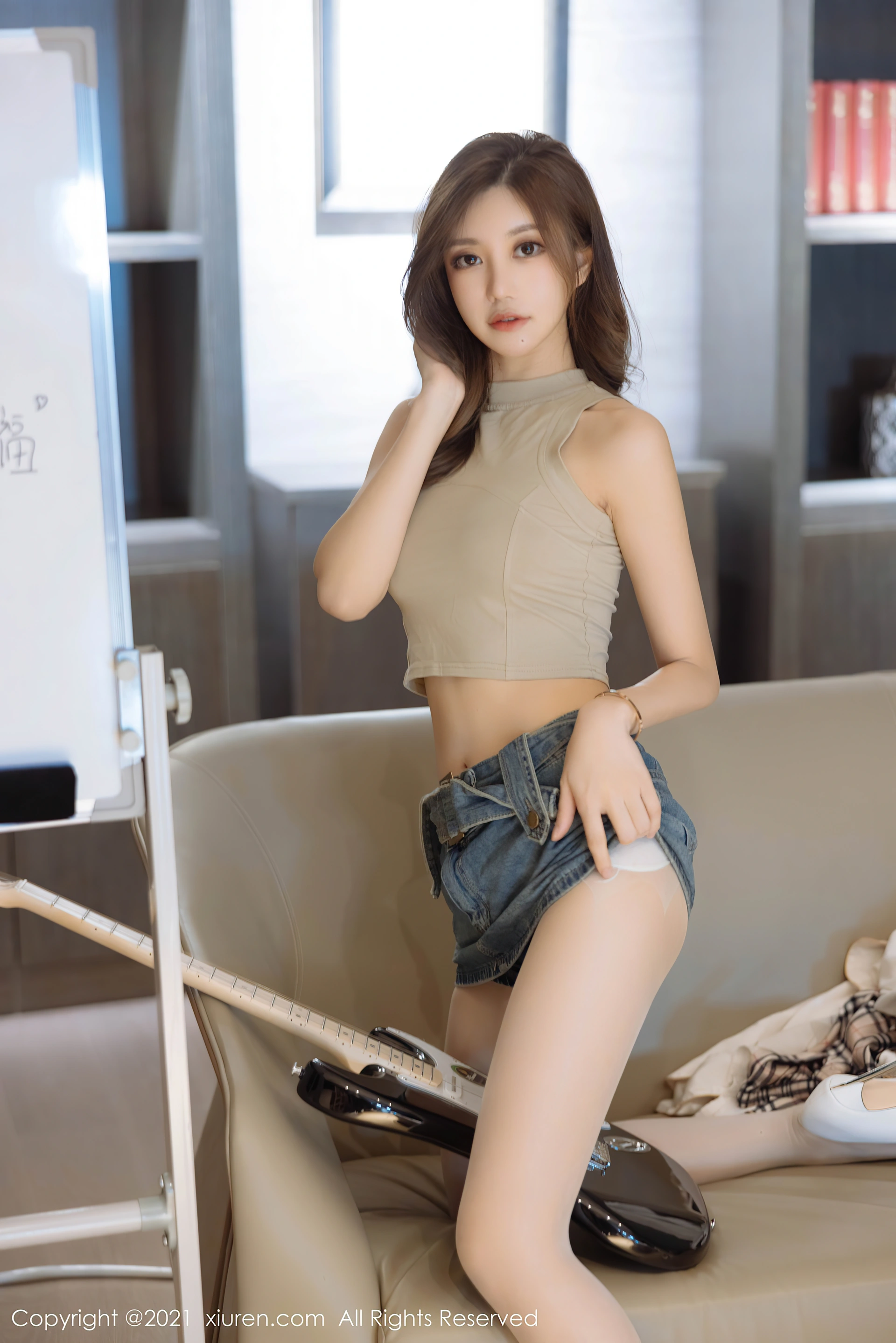 XiuRen秀人网 2021.12.31 No.4415 绮里嘉ula 黑丝美腿[122+1P 1040MB]