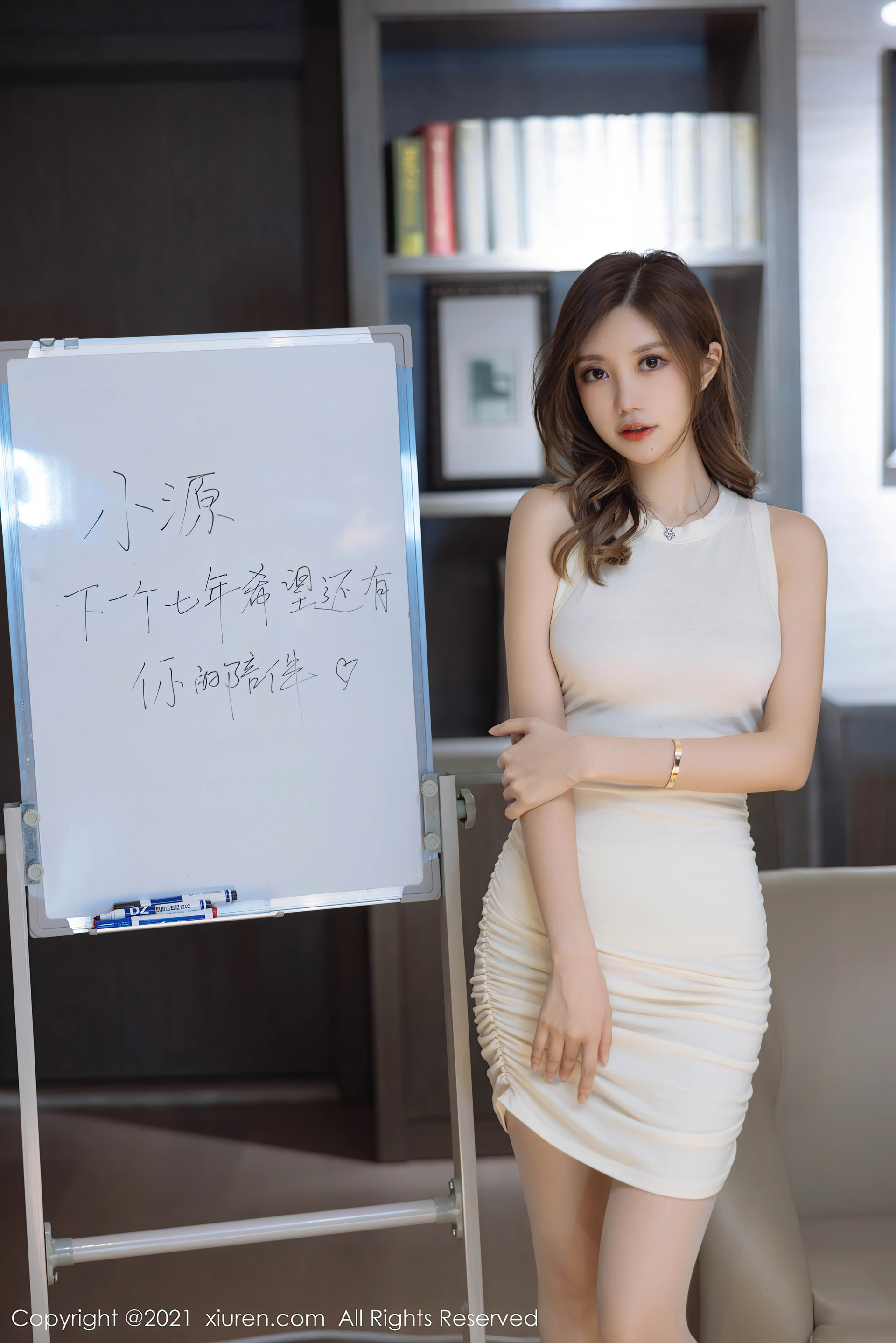 XiuRen秀人网 2021.12.31 No.4415 绮里嘉ula 黑丝美腿[122+1P 1040MB]