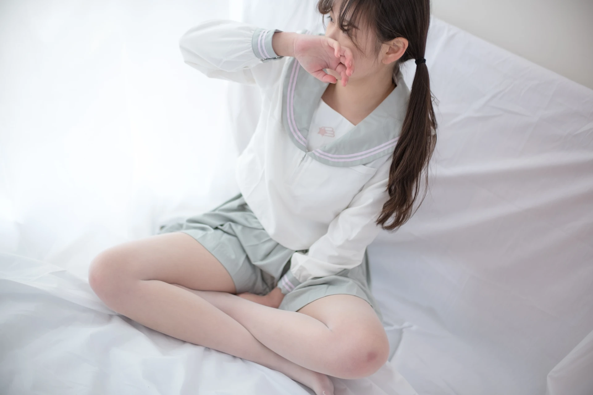 森萝财团 R15-046 [110P-420M]学生装, 森萝财团, 白丝, 美腿