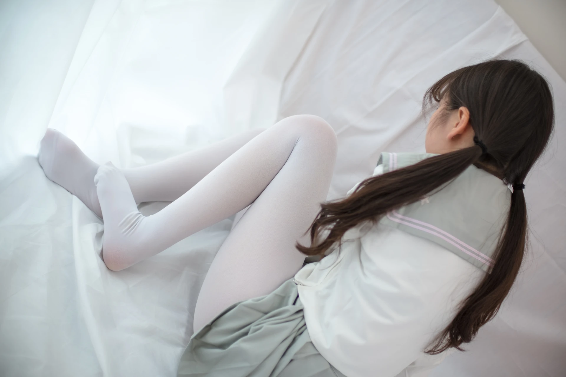 森萝财团 R15-046 [110P-420M]学生装, 森萝财团, 白丝, 美腿