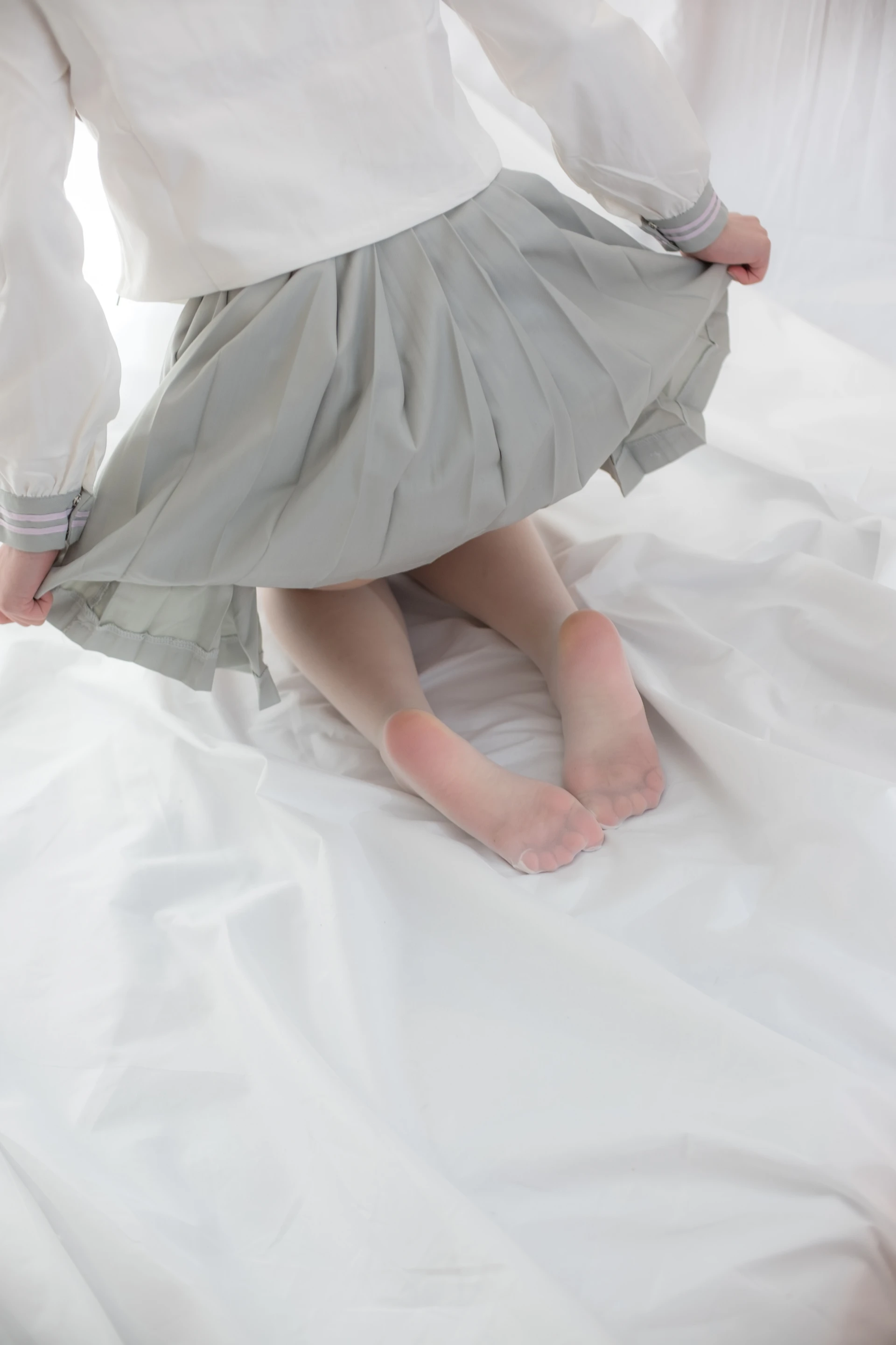森萝财团 R15-046 [110P-420M]学生装, 森萝财团, 白丝, 美腿
