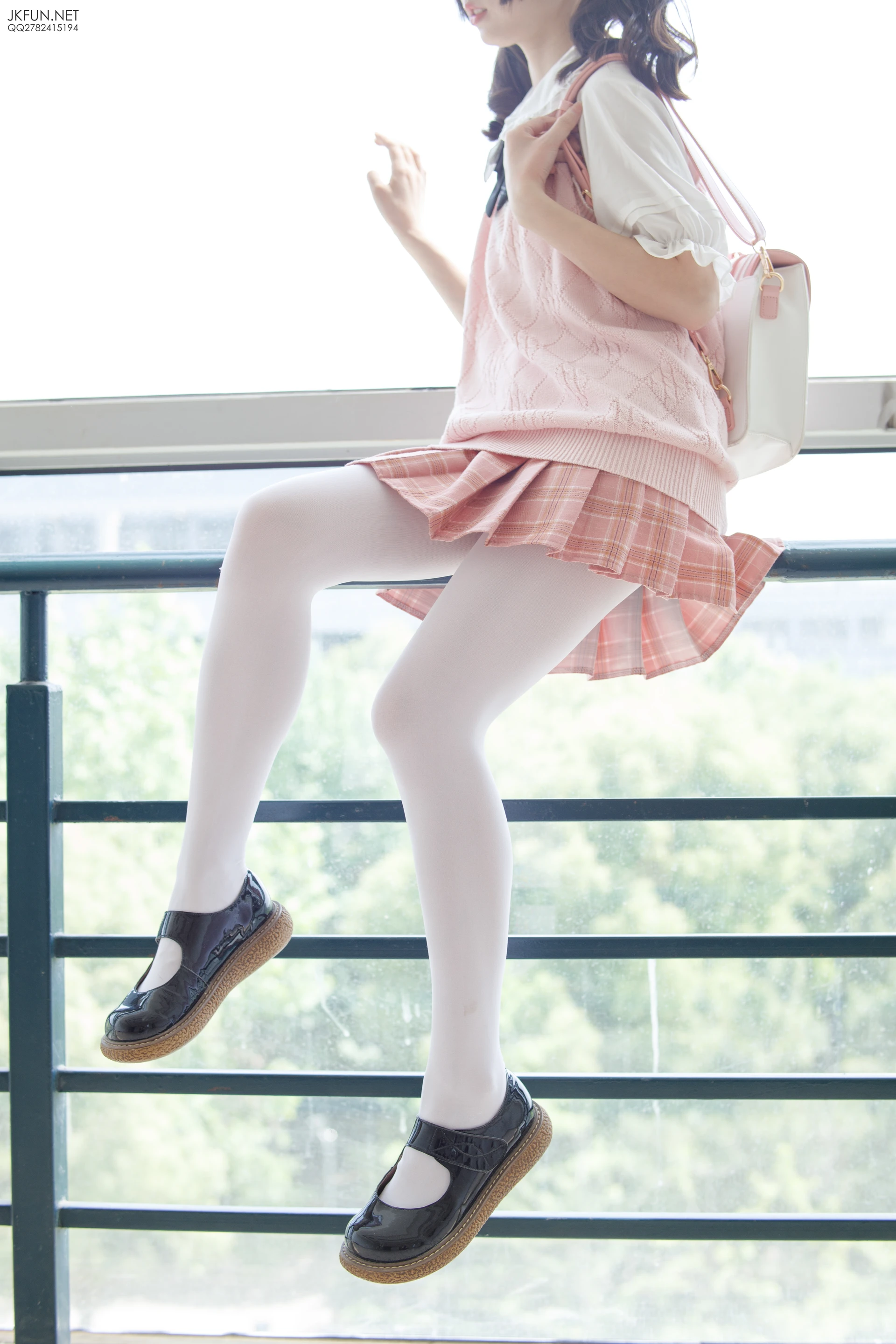 JKFUN-007 [126P1V-2.71G]JKFUN, 制服, 可爱, 学生装, 森萝财团, 白丝, 美腿