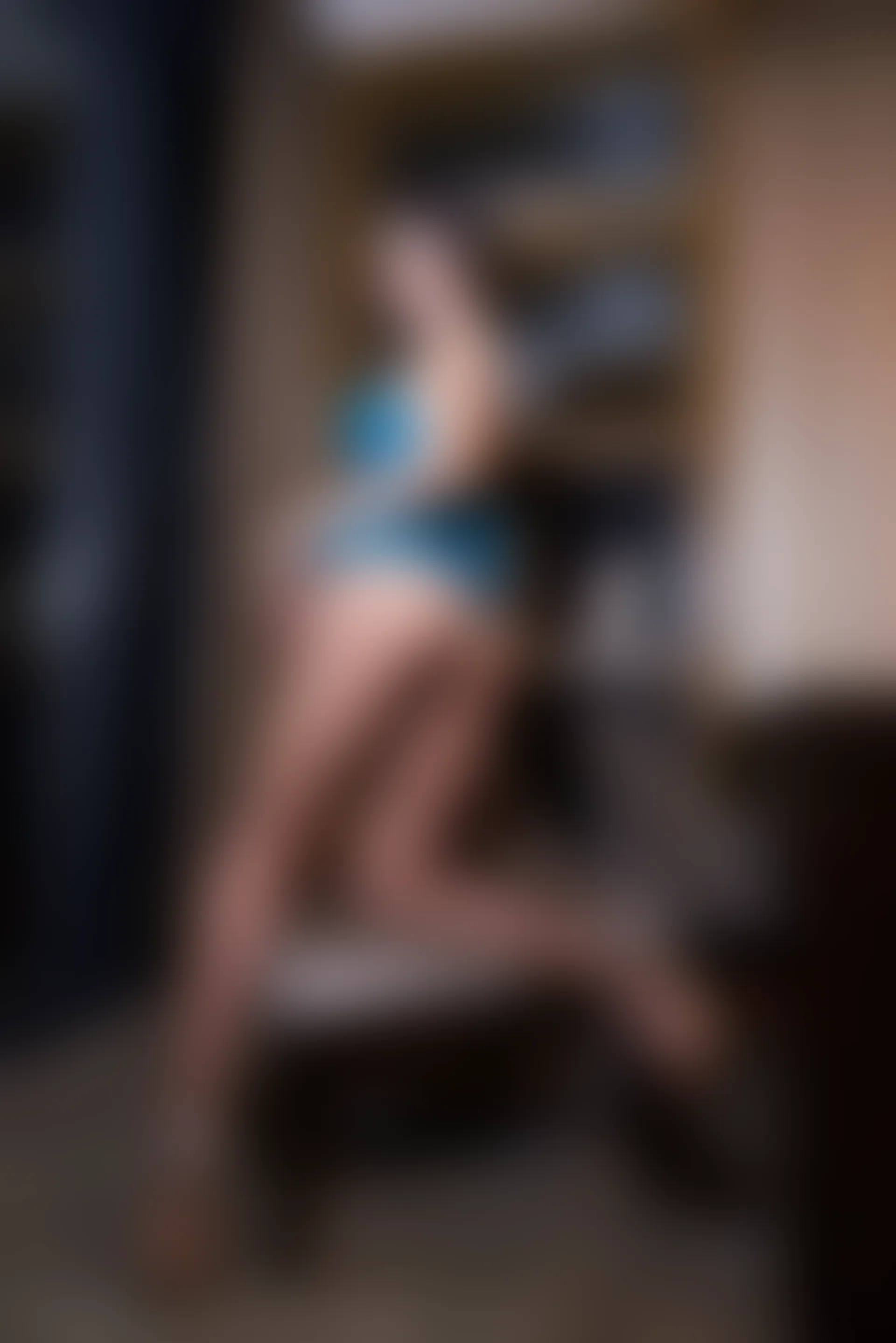 XiuRen秀人网 2021.10.13 No.4058 Emily尹菲 丝袜美腿[61+1P／605MB]