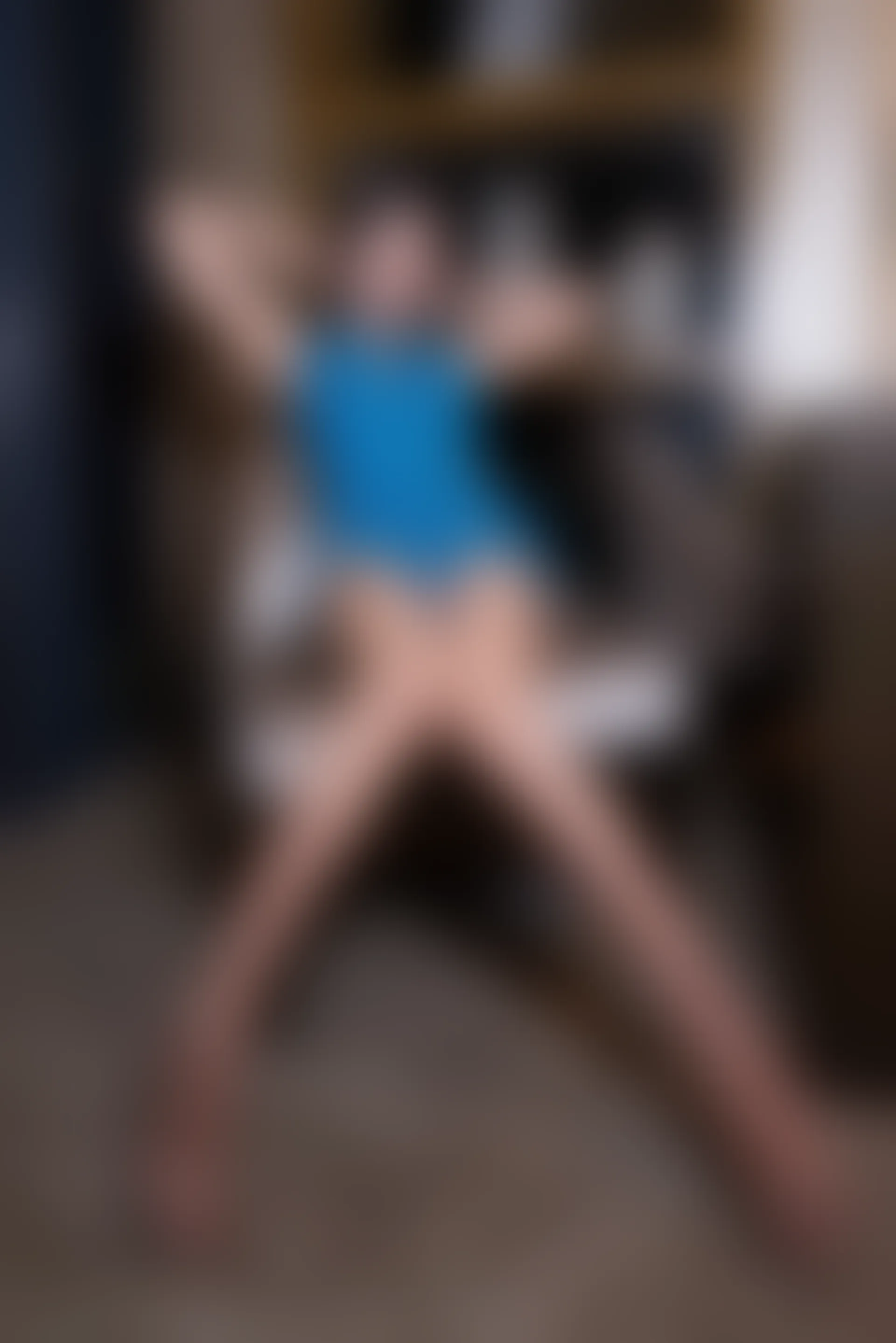 XiuRen秀人网 2021.10.13 No.4058 Emily尹菲 丝袜美腿[61+1P／605MB]